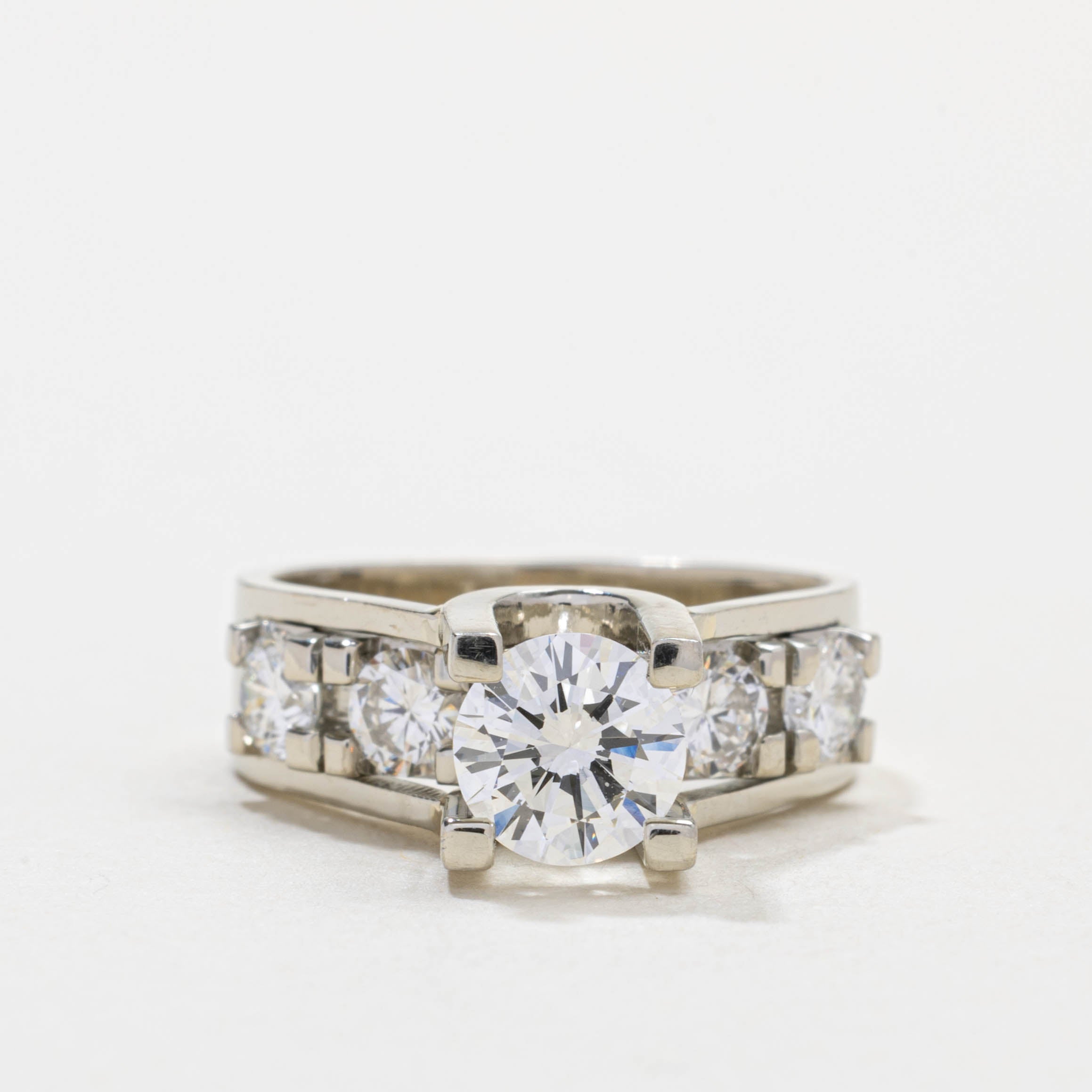 19K High Set Diamond Accented Chunky Ring | 0.84ct VS1 H, 0.73ctw | SZ 4.75