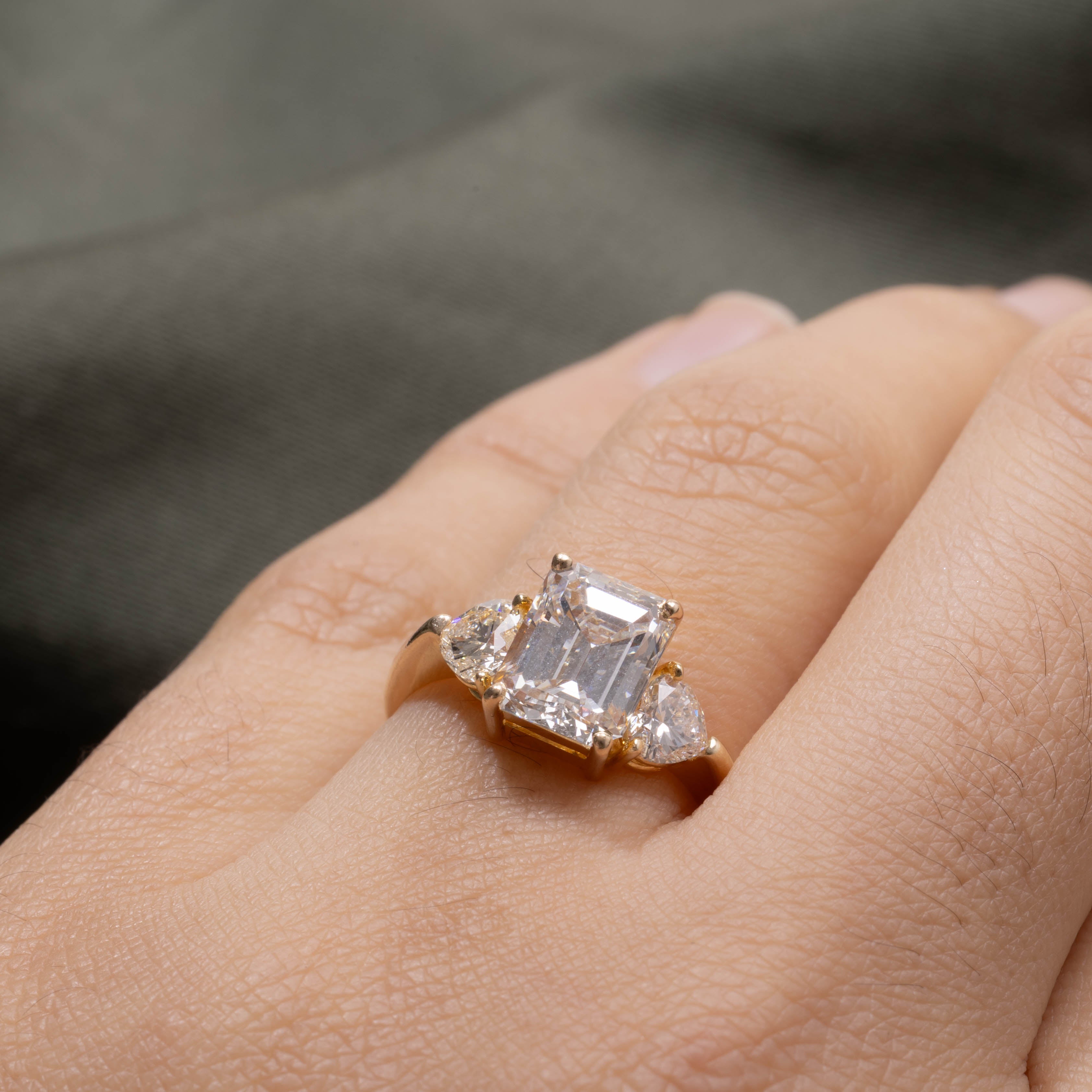 14K Emerald Cut Diamond Engagement Ring | 2.30ct VVS1 H/I, 0.70ctw | SZ 6.0