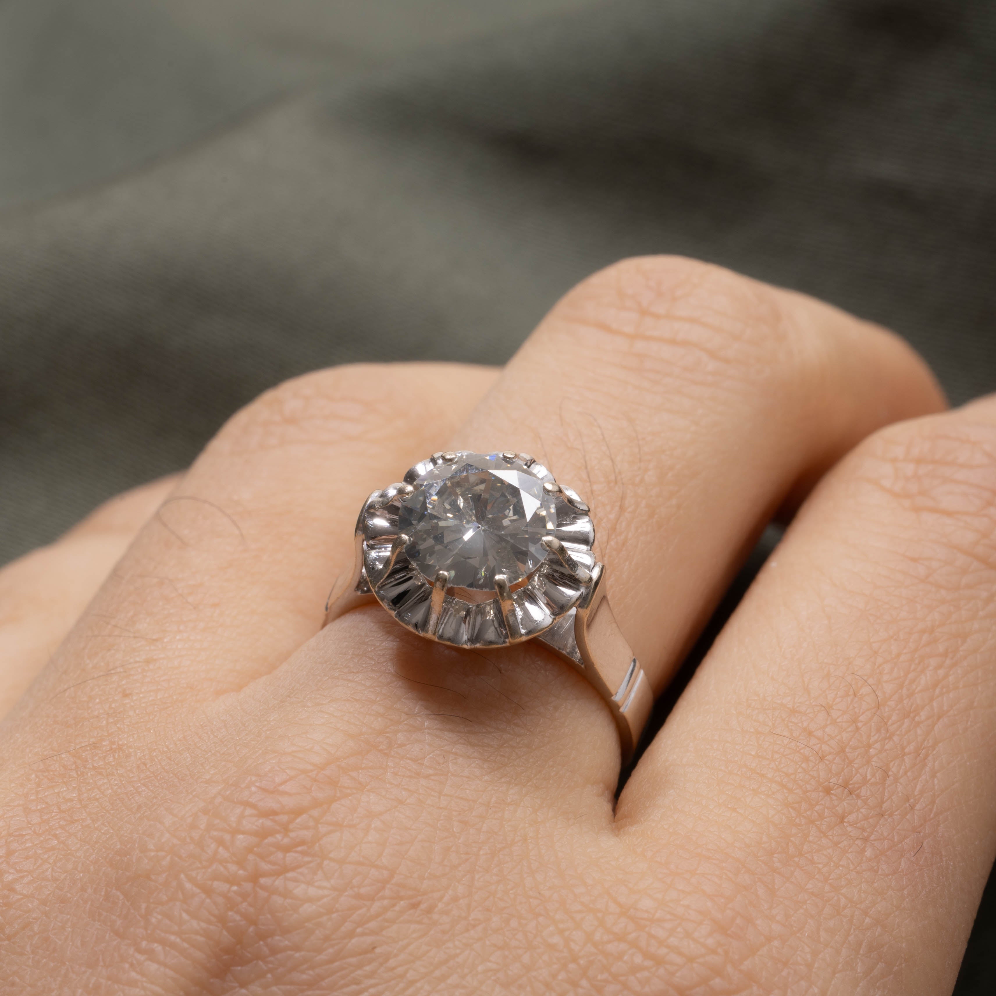 Bague solitaire texturée en or 18 carats sertie d'un diamant texturé | 2,0 ct I2 J | Taille 7,25
