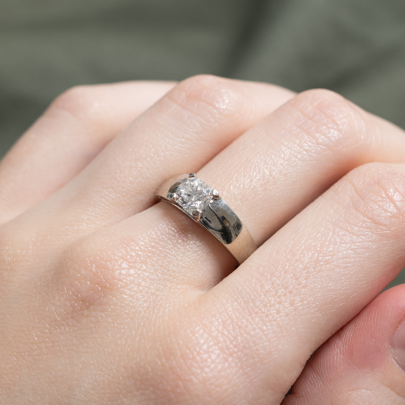 Radiant Cut Diamond Engagement Ring | 0.90ct SI2/I1 F/G | SZ 6.5