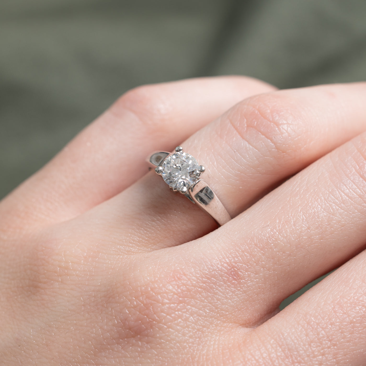 Solitaire Cathedral Diamond Engagement Ring | 1.01ct SI1 F | SZ 5.5