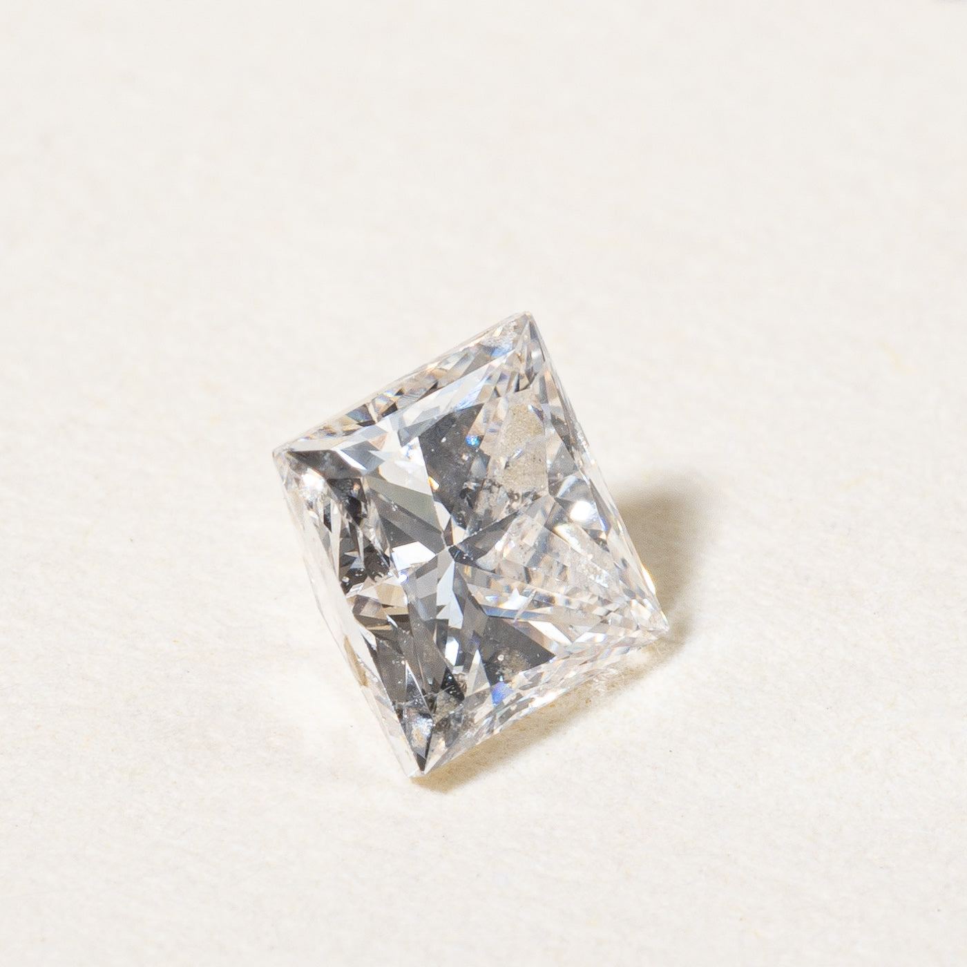 Diamant taille princesse (non serti) | 0,52 ct I1 J/K | 