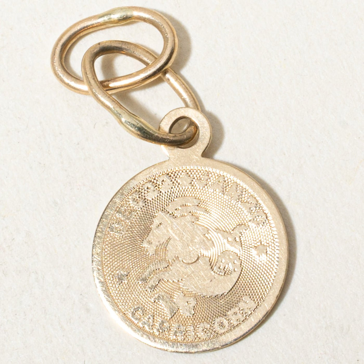 10k Yellow Gold Engraved Capricorn Zodiac Circle Pendant
