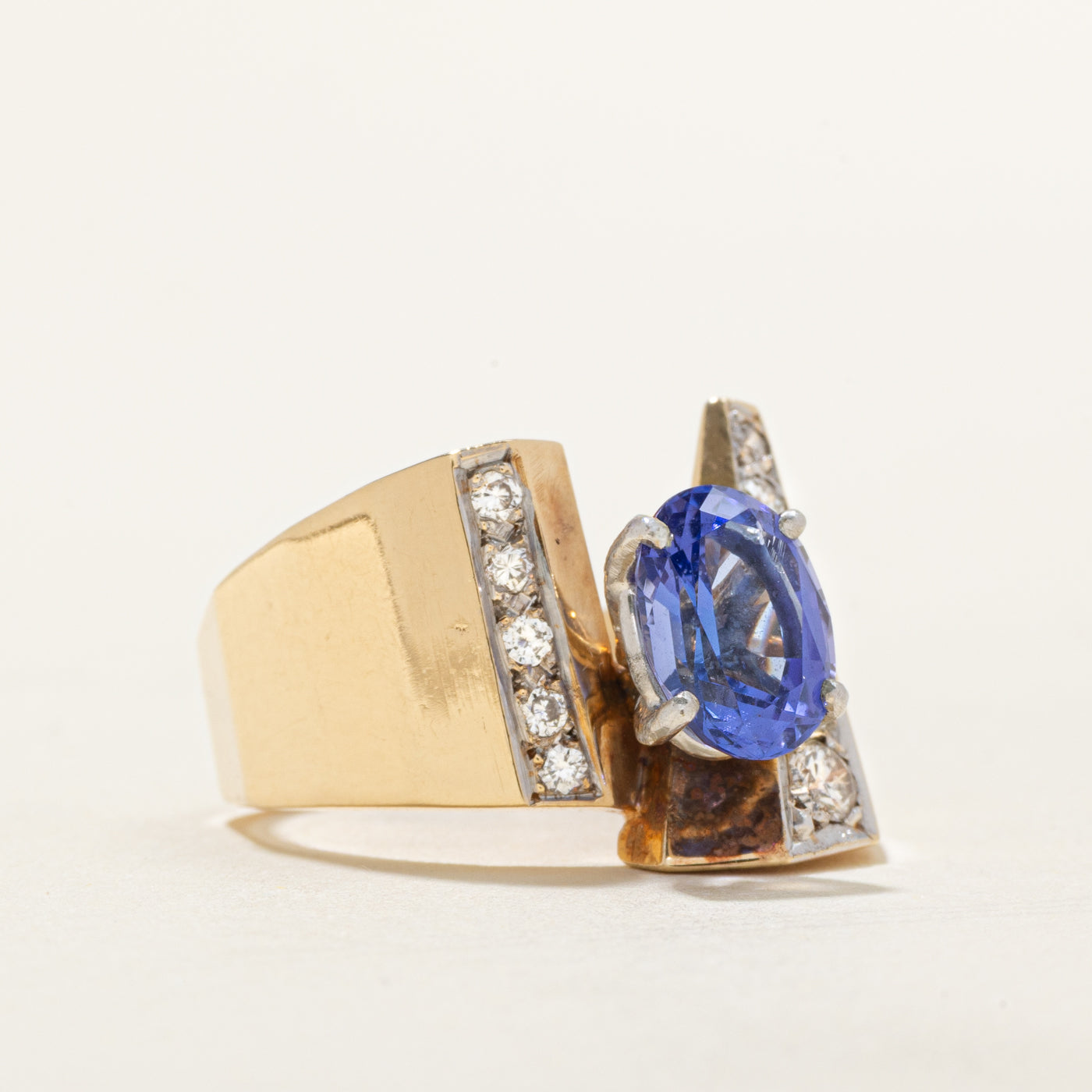 Tanzanite & Diamond Cocktail Ring | 1.75ct, 0.25ctw | SZ 6 |