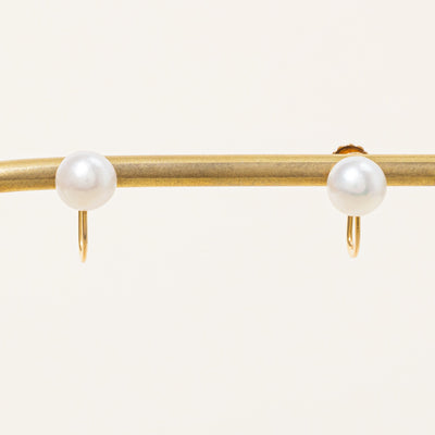 Pearl Screw Back Earrings