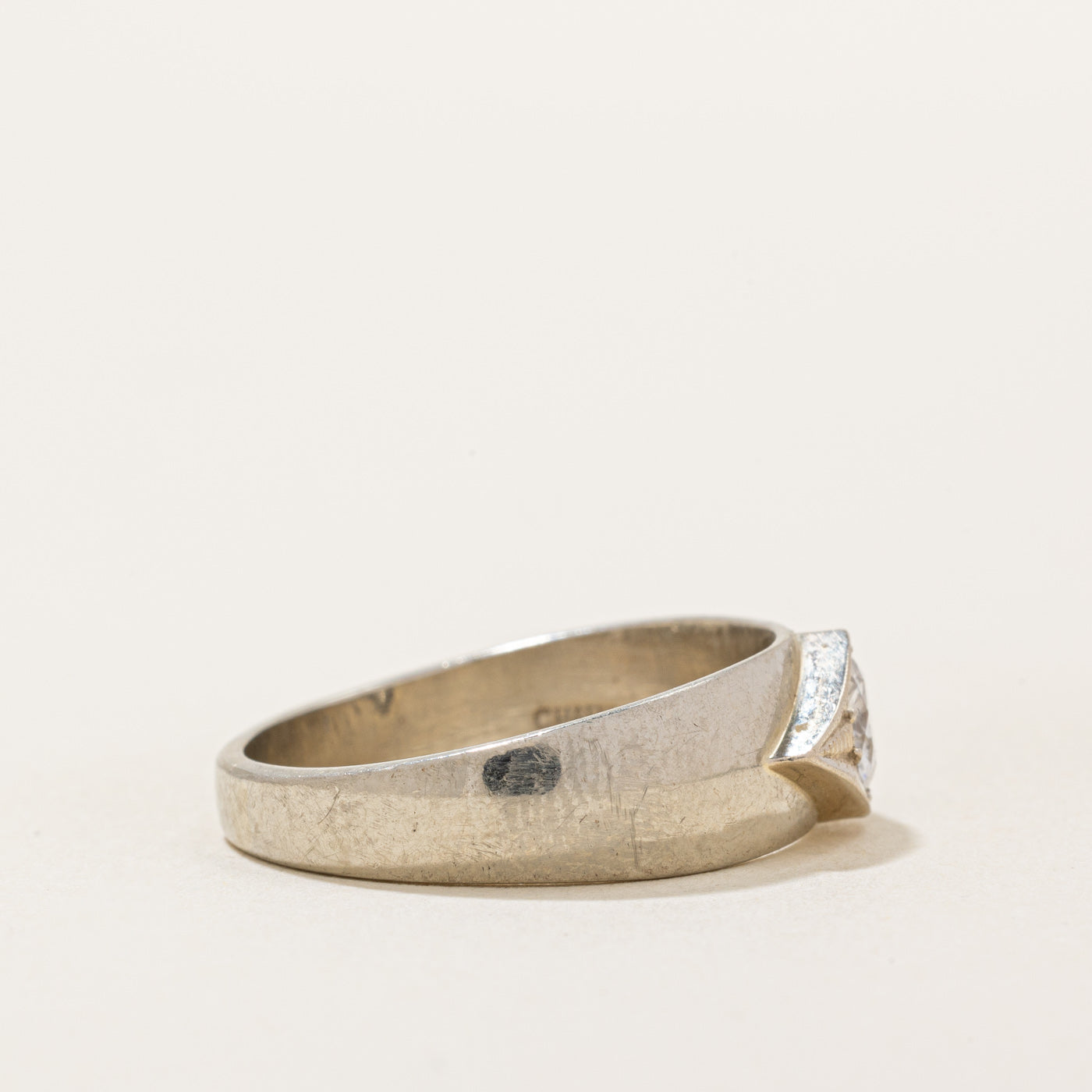Bague de fiançailles en diamant | 0,61 ct | Taille 9 |