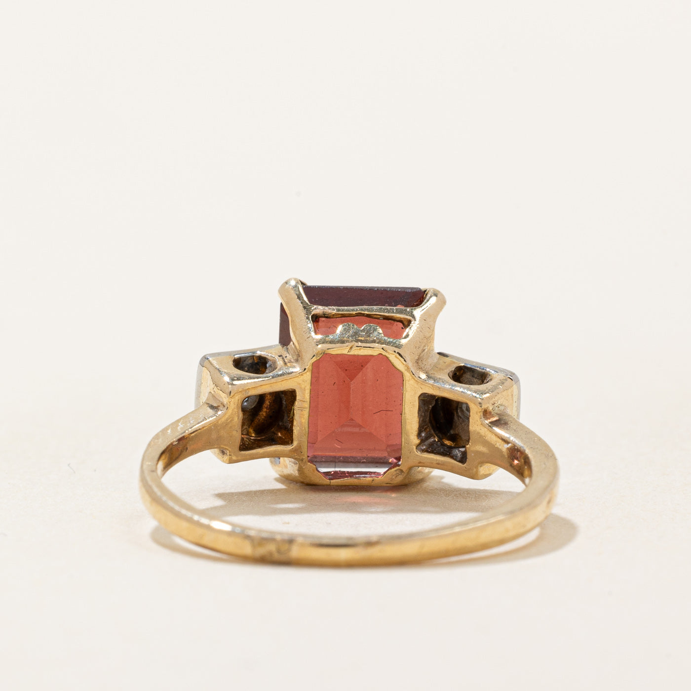 Garnet & Diamond Cocktail Ring | 2.85ct, 0.04ctw | SZ 5.25 |