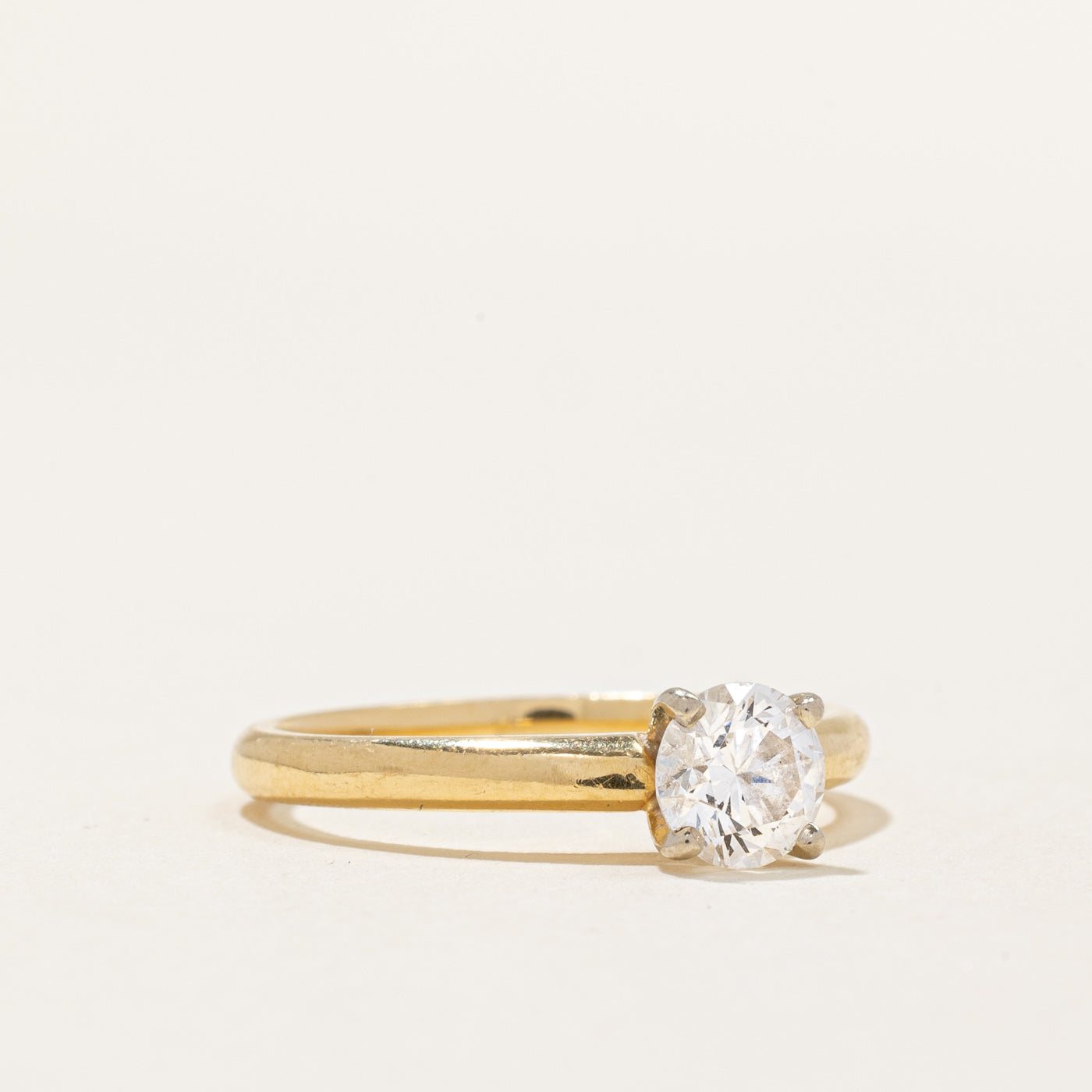 Solitaire Diamond 18k Ring | 0.72ct | SZ 7 |
