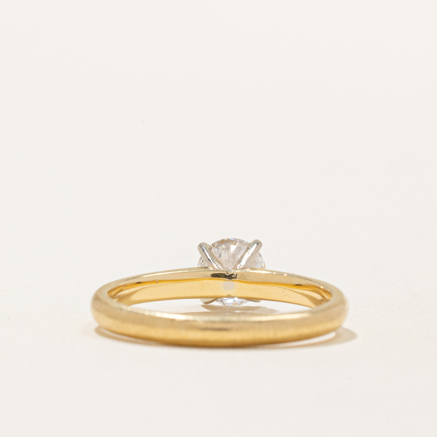 Solitaire Diamond 18k Ring | 0.72ct | SZ 7 |