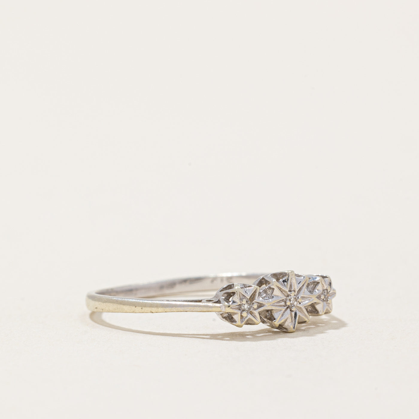 Bague en diamant trois étoiles | 0,02 ct | Taille 6,25 | 