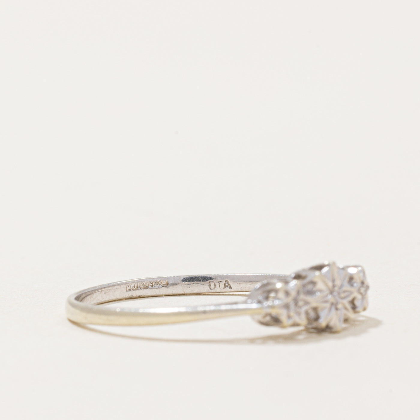 Bague en diamant trois étoiles | 0,02 ct | Taille 6,25 | 