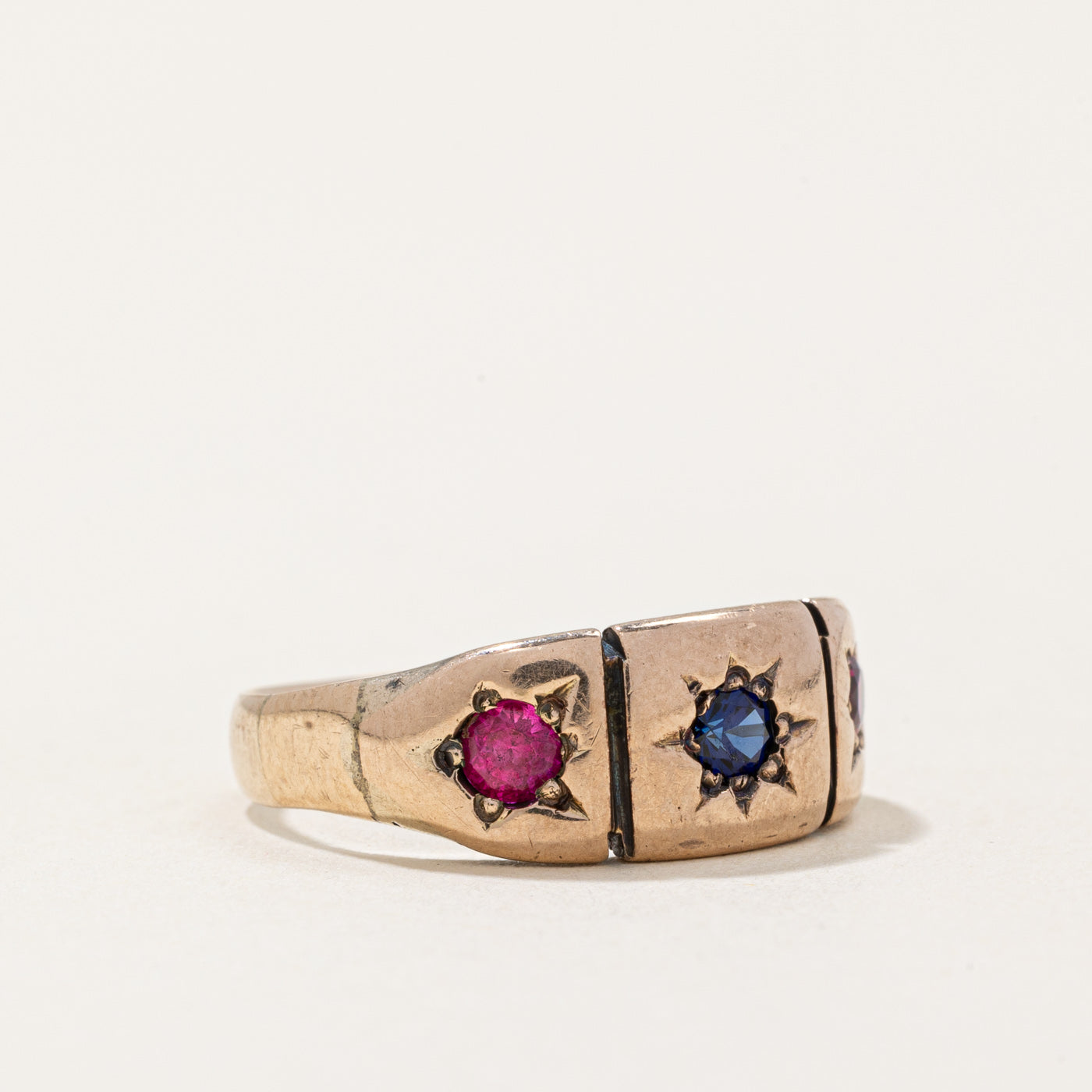 Antique Synthetic Sapphire & Ruby Starburst Ring | 0.40ctw | SZ 6 |