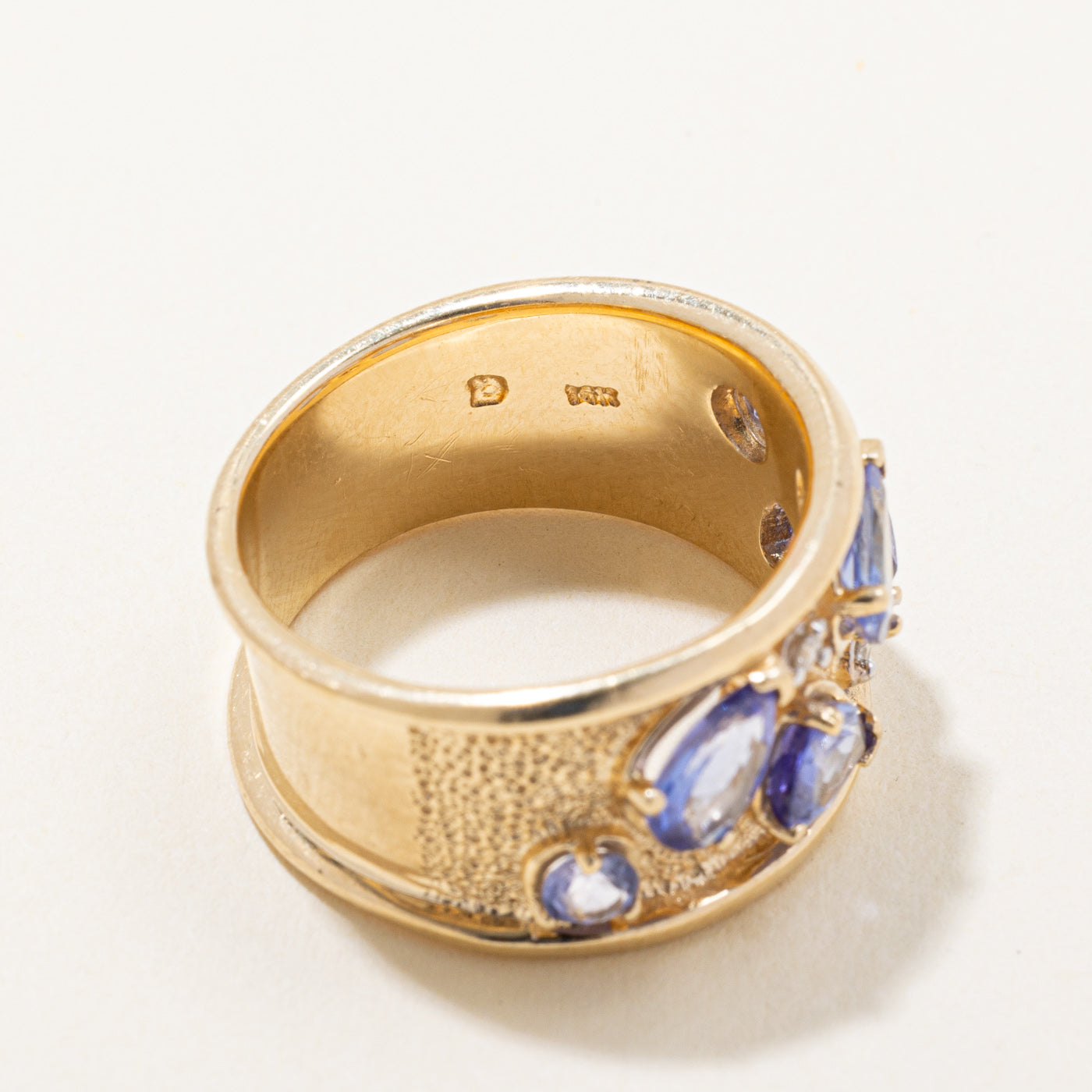 Bague cocktail en tanzanite et diamants | 1,60 ct, 0,02 ct | Taille 7,25 | 
