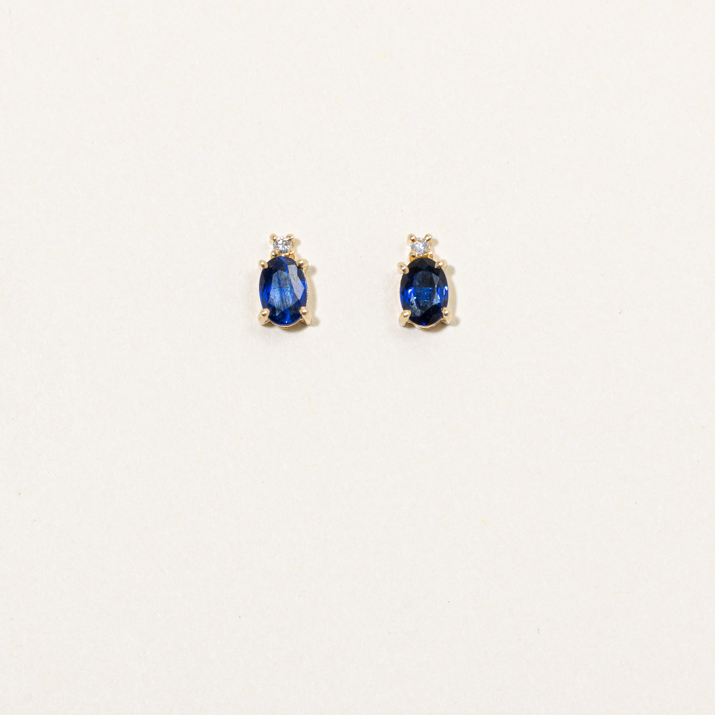 Sapphire & Diamond Earrings | 0.90ctw, 0.03ctw |