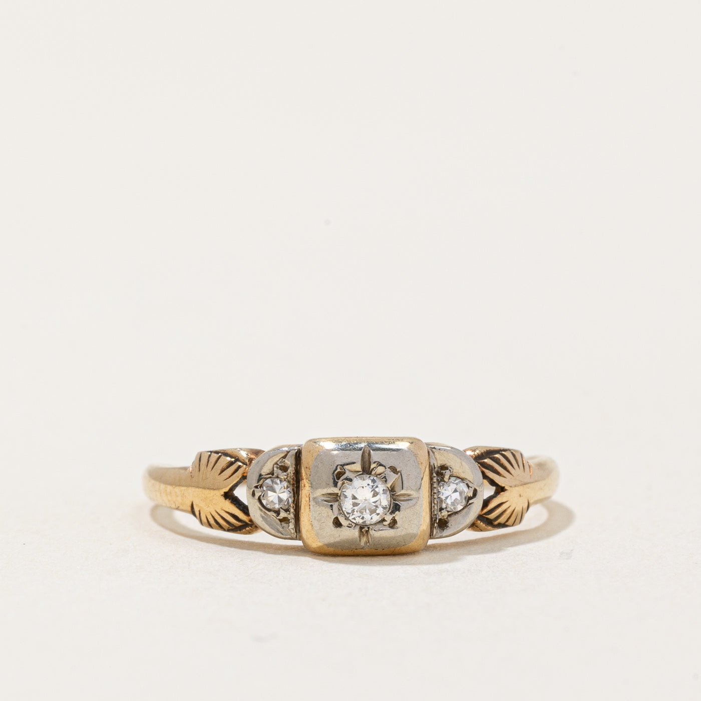 Illusion Set Diamond Ring | 0.05ctw | SZ 4.75 |