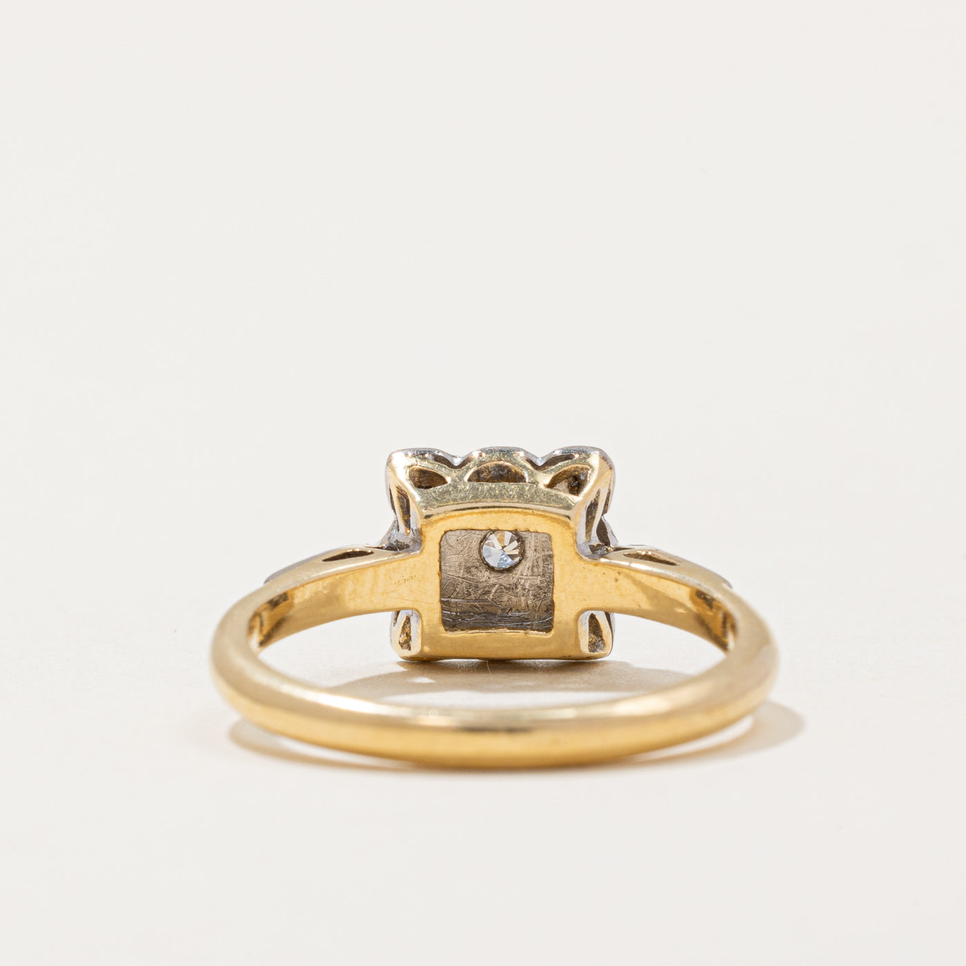 Vintage Illusion Set Diamond Ring | 0.06ctw | SZ 6.25 |