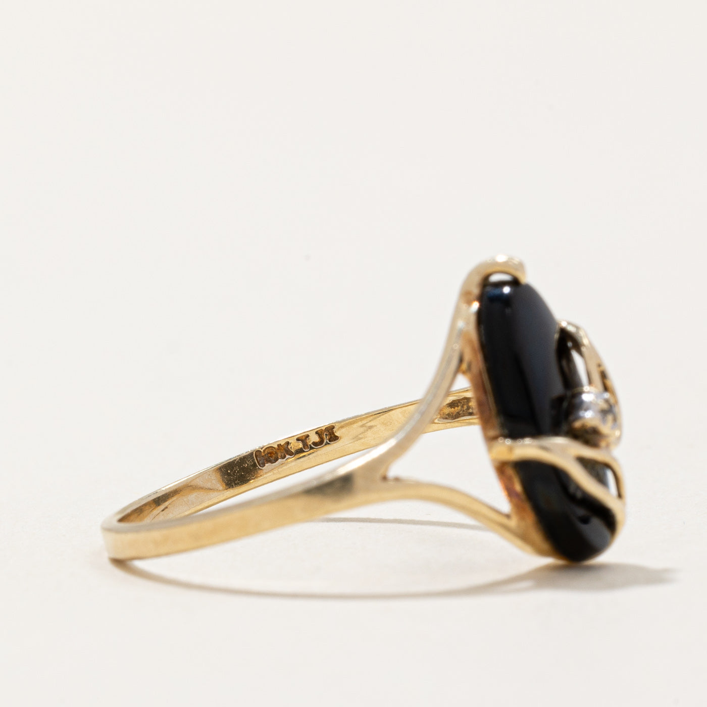 Onyx & Diamond Cocktail Ring | 1.00ct, 0.01ct | SZ 6.25 |