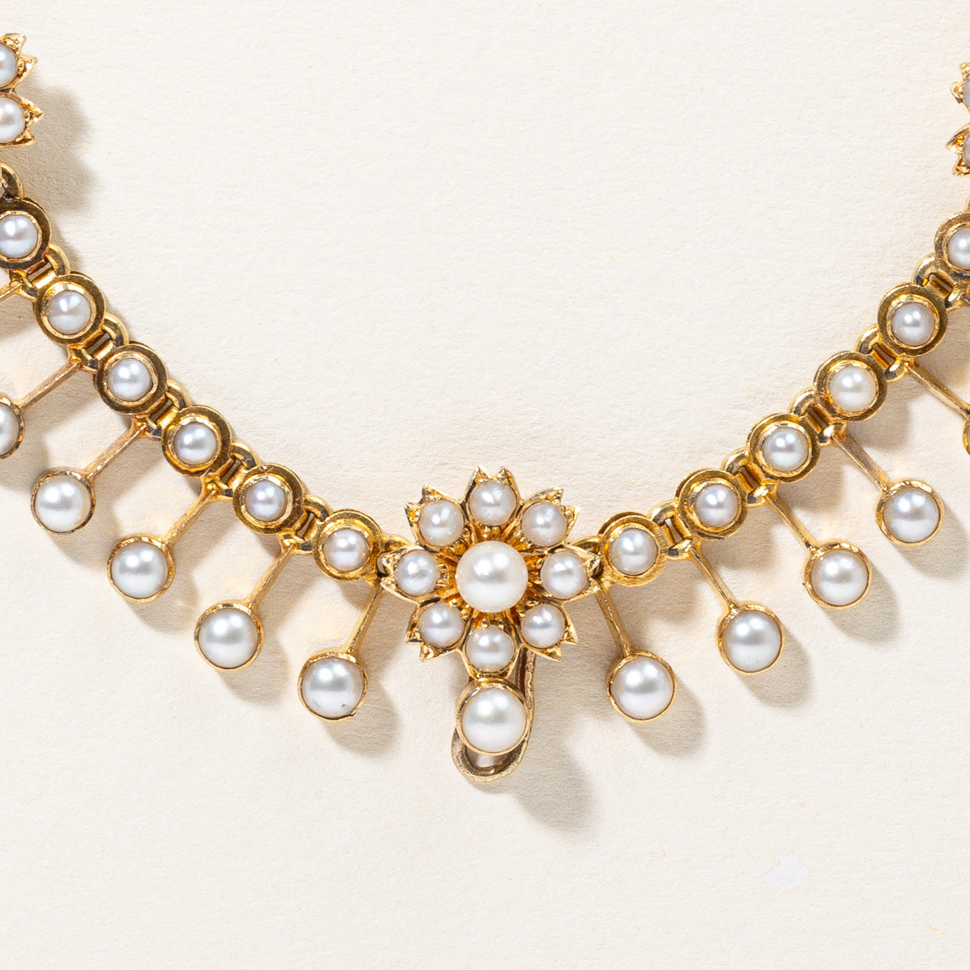 Vintage Pearl Necklace | 16" |