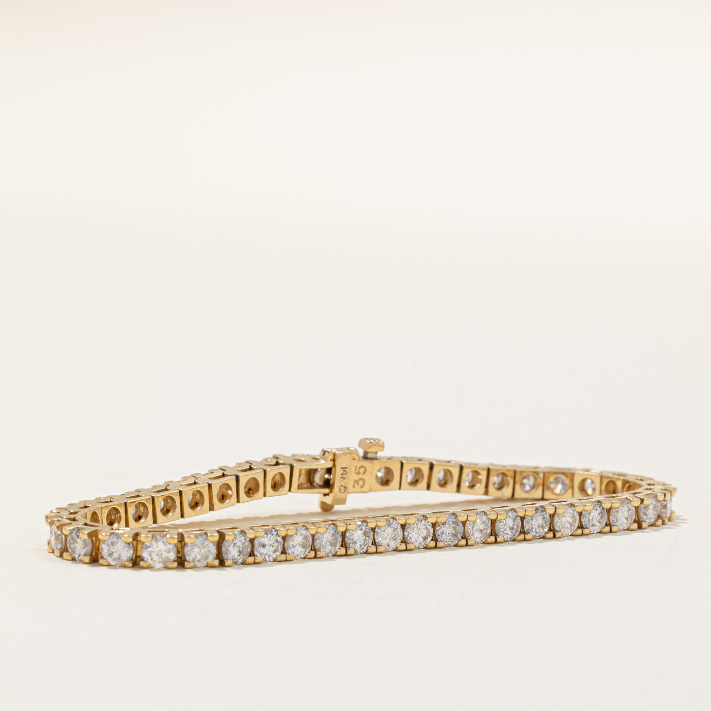Bracelet de tennis en diamants | 8,34 ct | 17,8 cm | 