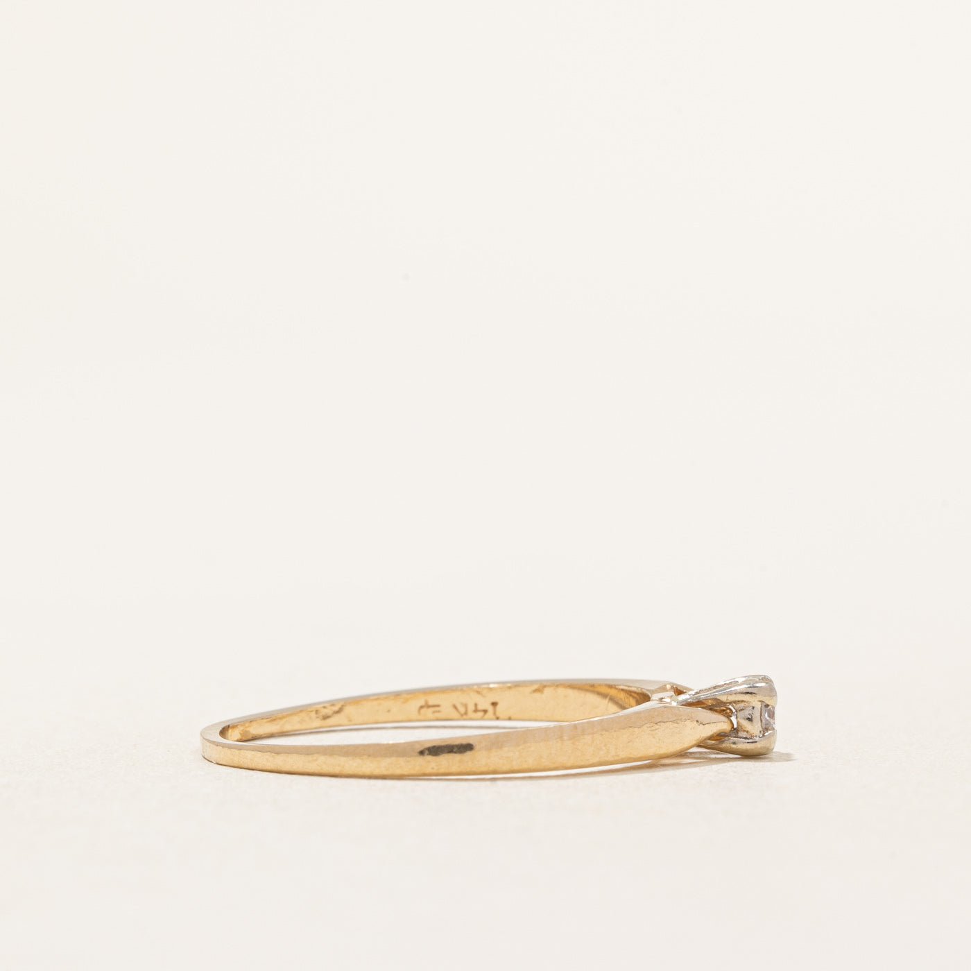 Diamond Ring | 0.097ct | SZ 6.5 |
