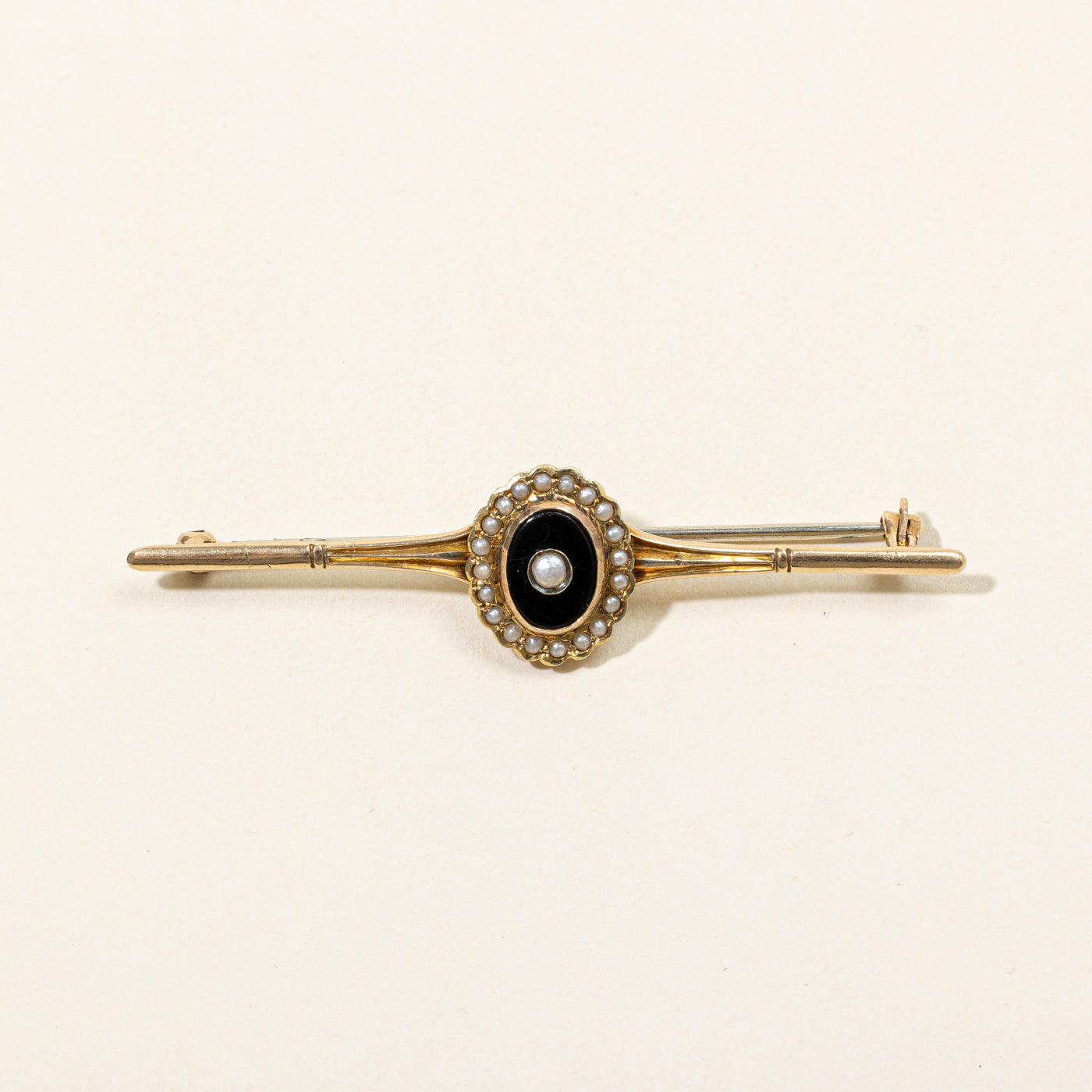 Seed Pearl & Jet Brooch | 0.28ct |