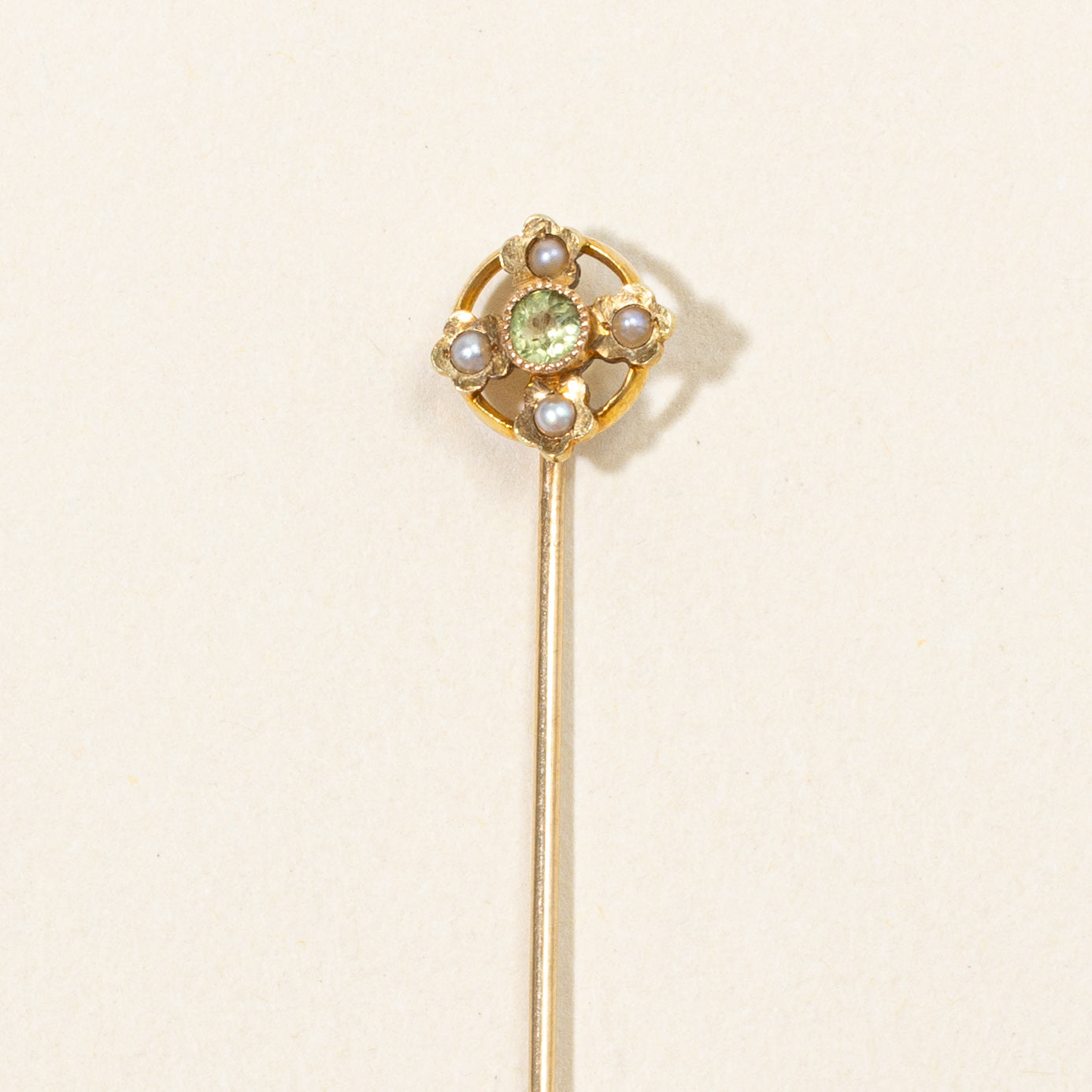 Peridot & Seed Pearl Pin | 0.07ct |