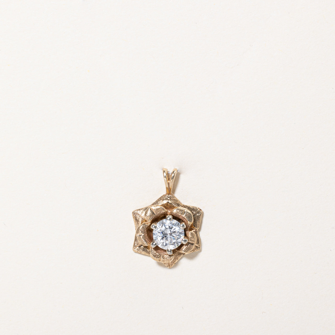 Diamond Flower Pendant | 0.74ct SI2 G |