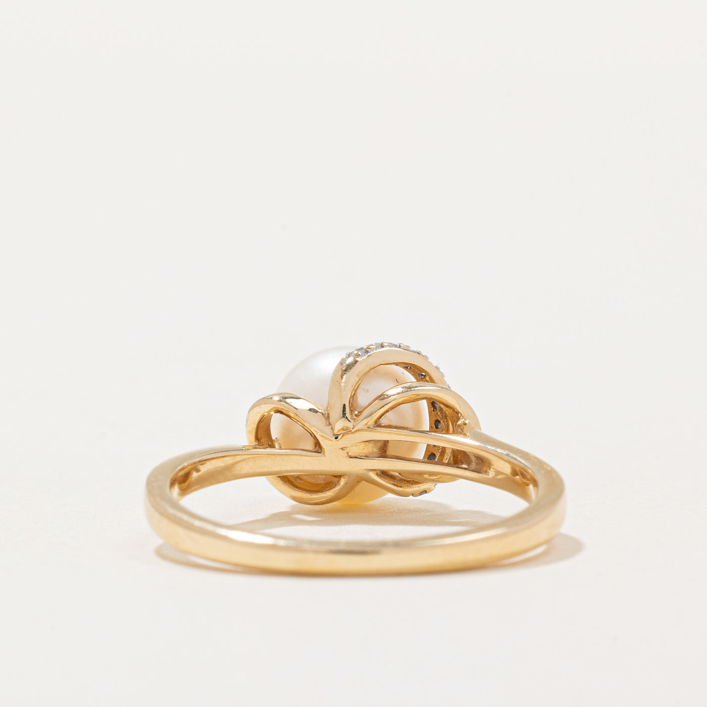 Bague cocktail perle et diamant | 0,04 ct | Taille 6,75 | 