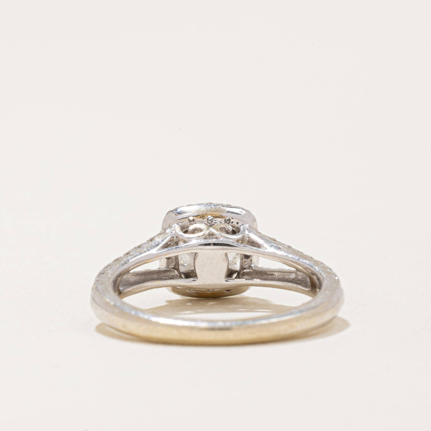 Canadian Diamond Halo Engagement Ring | 0.98ctw | SZ 4.5 |