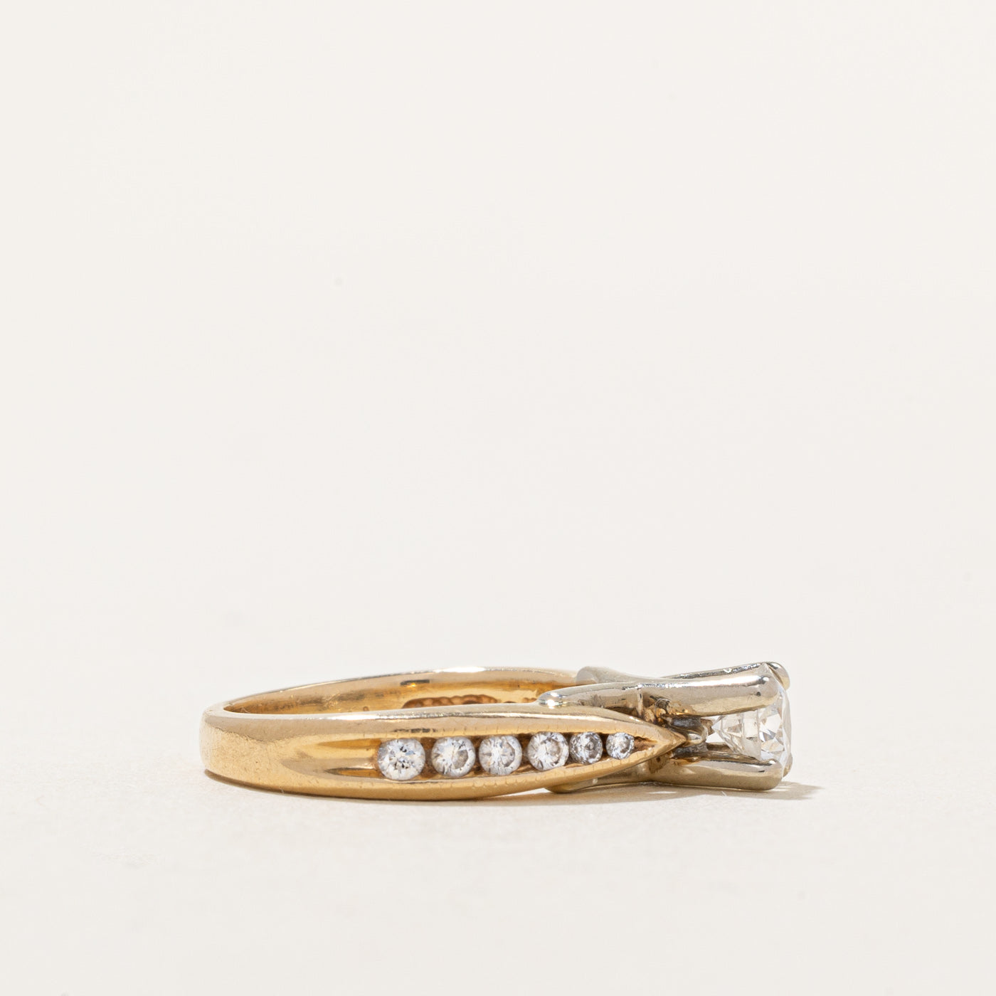 Bague de fiançailles en diamant canadien | 0,57 ct VS2 H | Taille 3 | 