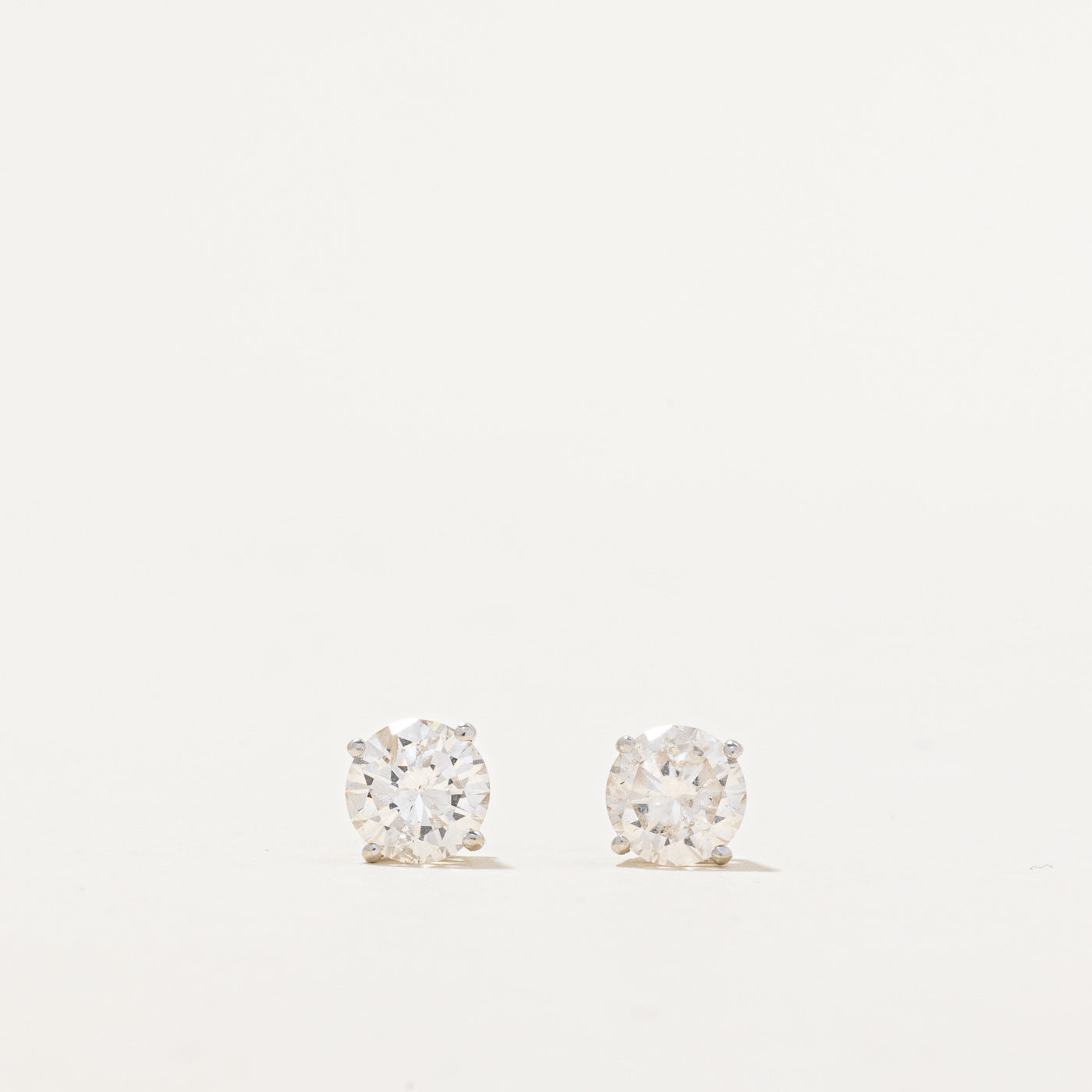 Boucles d'oreilles puces en diamant | 2,06 ct I1 I/J | 
