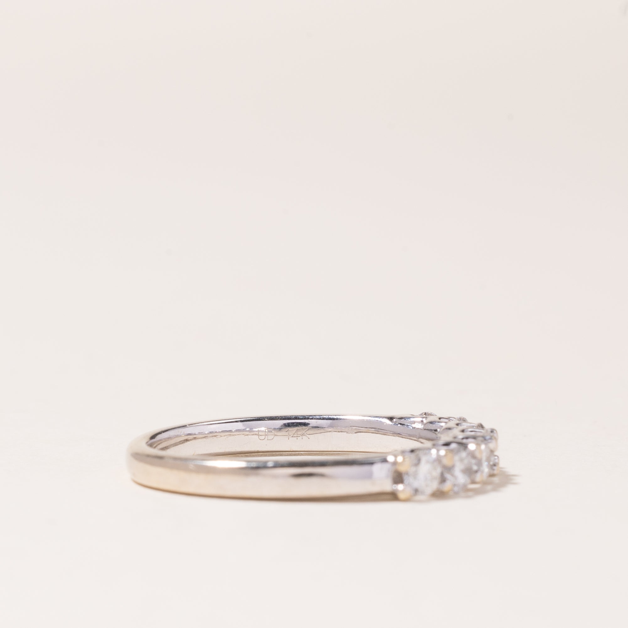 Alliance semi-éternité en or blanc 14 carats sertie de diamants | 0,50 ct au total | Taille 6,25 | 
