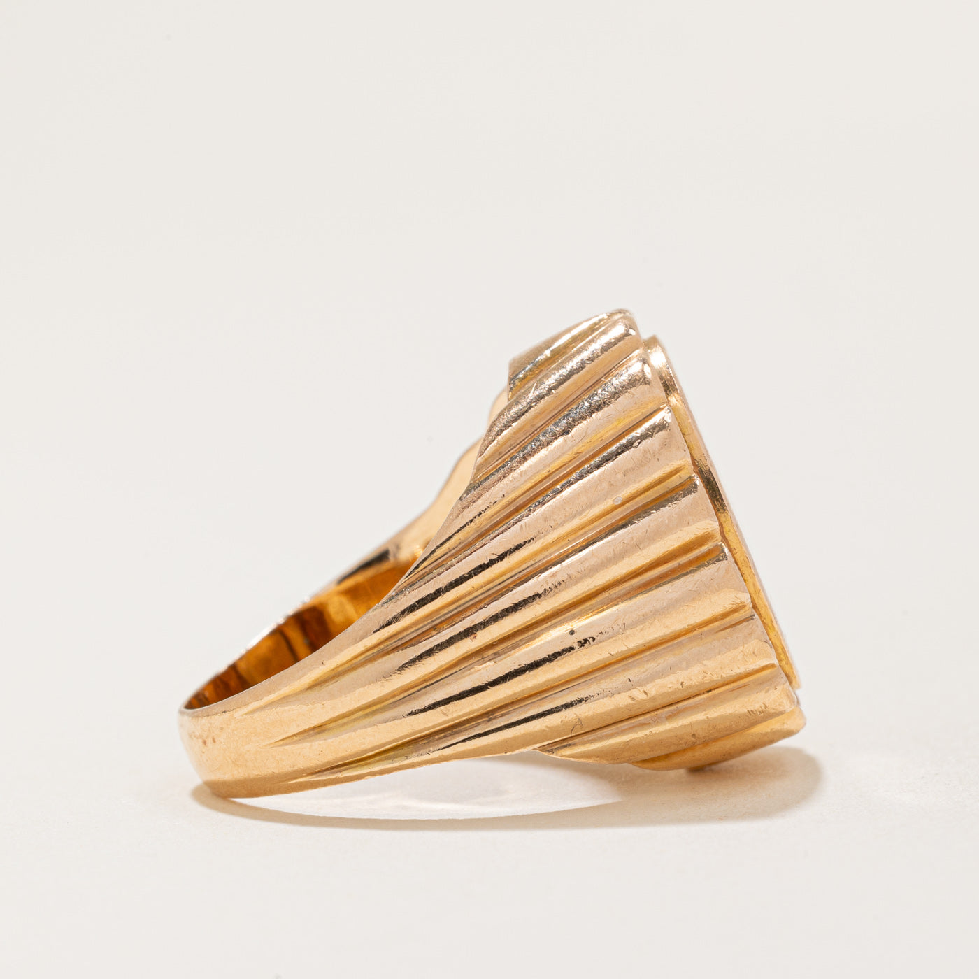 18k Yellow Gold Signet Ring | SZ 6.75 |