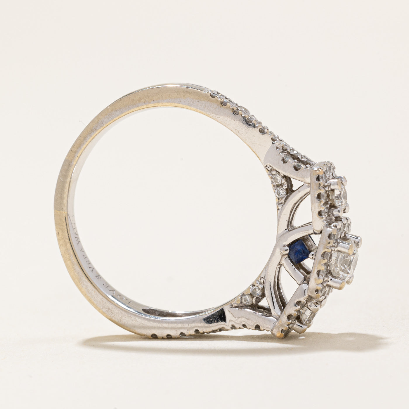 Bague de fiançailles Vera Wang en diamants et saphirs | 0,95 ct, 0,05 ct | Taille 8,25 | 
