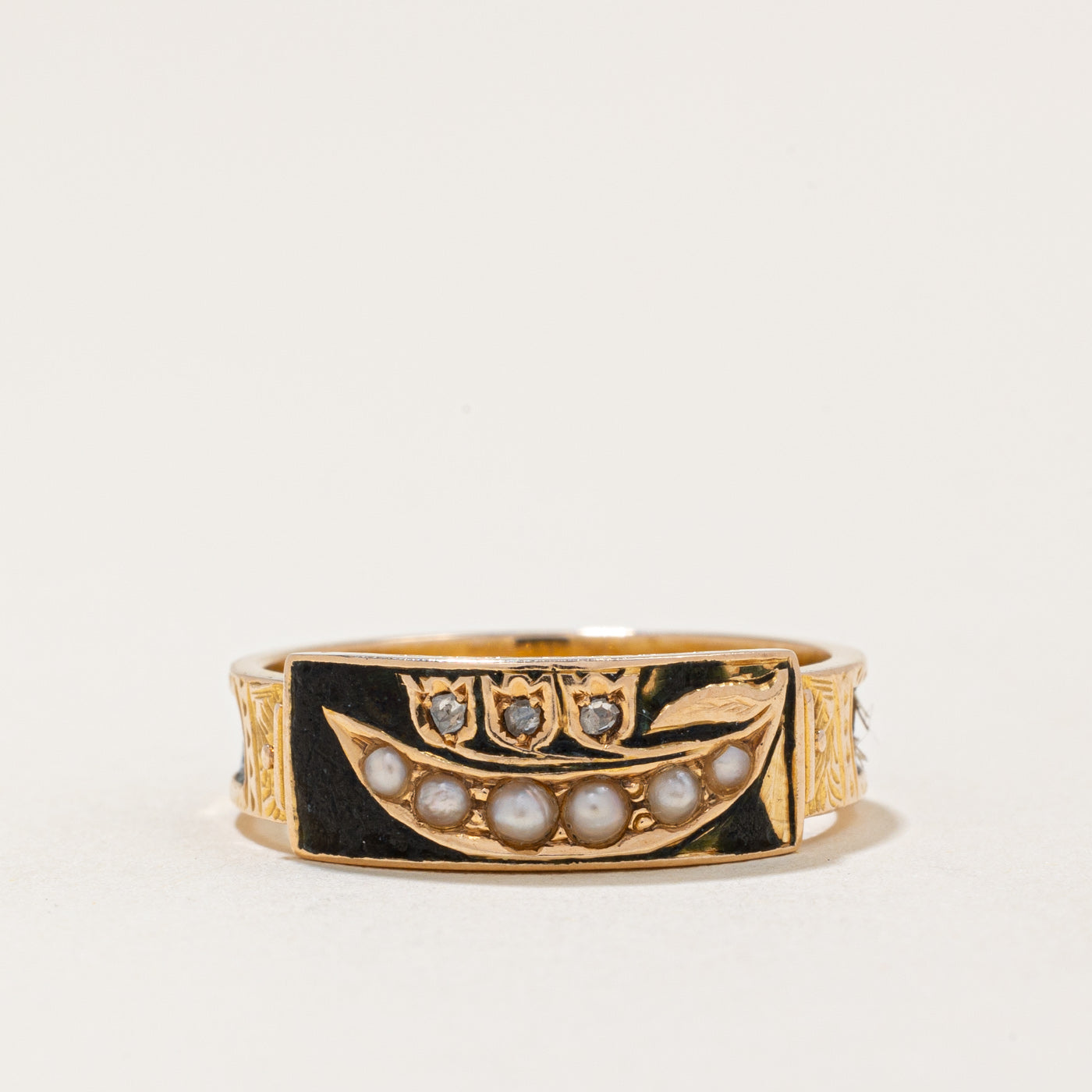 1876 Diamond & Seed Pearl Mourning Ring with Plaited Hair| 0.03ctw | SZ 6.75 |