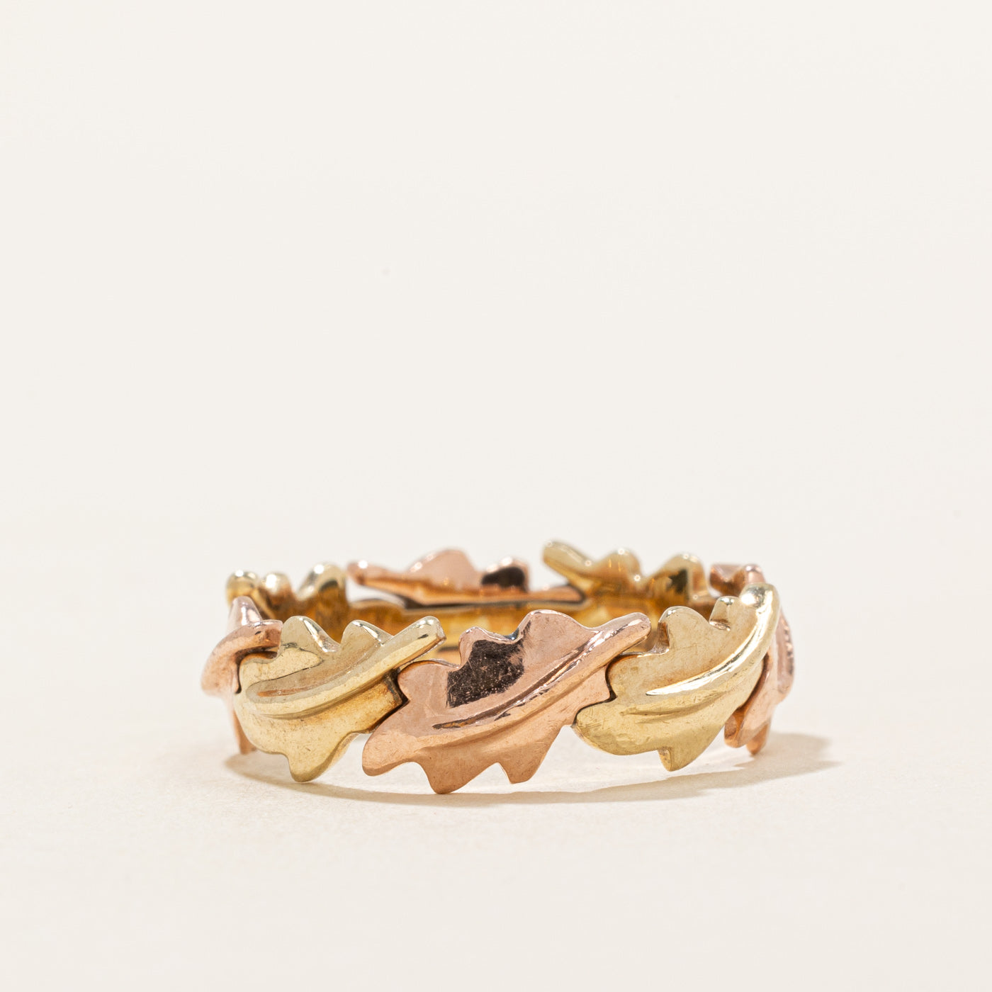 9k Two Tone Gold Leaf Ring | SZ 7.75 |