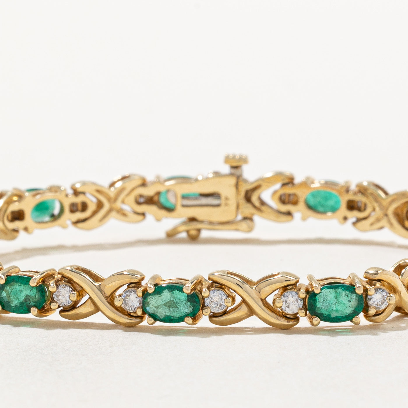 Emerald & Diamond Bracelet | 4.50ctw, 1.05ctw | 7" |