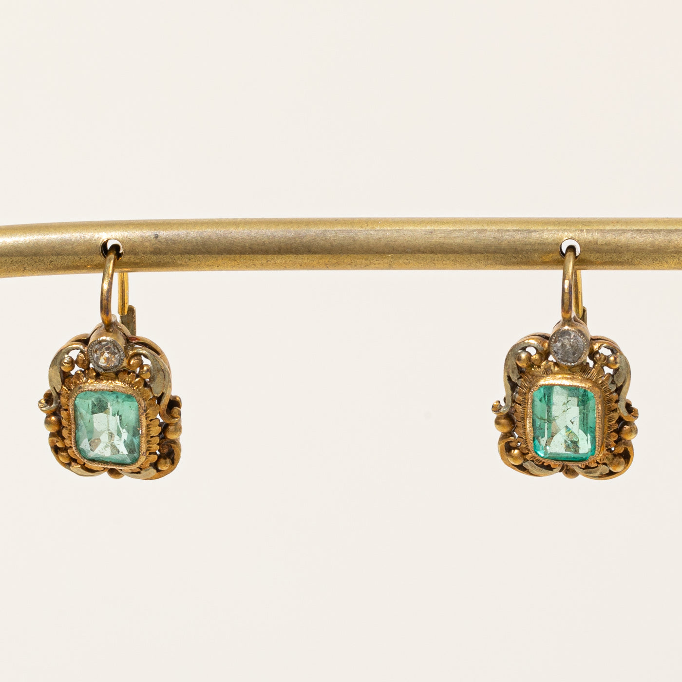 Vintage Emerald & Diamond Pendant & Earring Set | 3.71ctw, 0.19ctw |