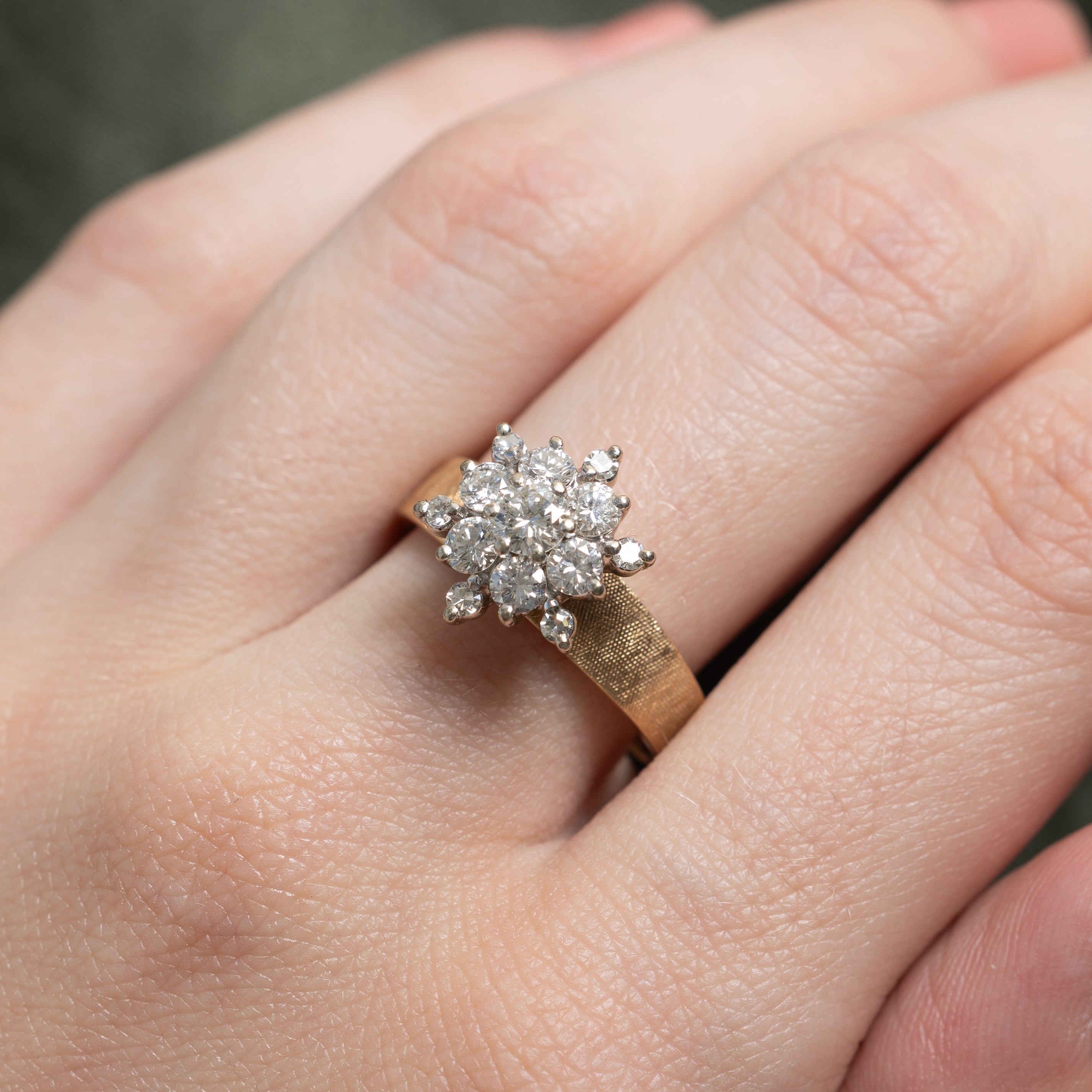 18k Diamond Petal Cluster Ring | 0.97ctw | SZ 7.25