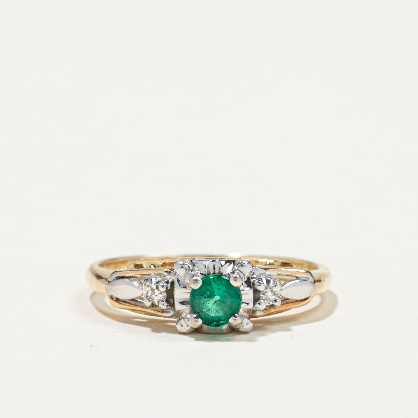 Vintage Emerald & Diamond Ring | 0.20ct, 0.03ctw | SZ 6.25