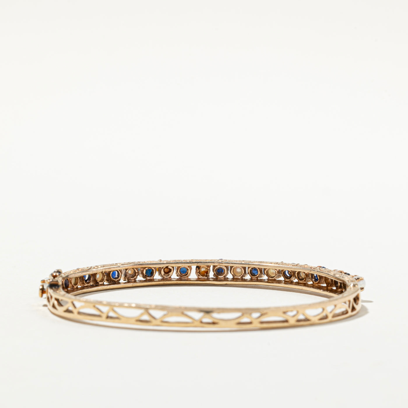 Vintage Blue Sapphire & Pearl Bangle Bracelet | 1.94ctw, 3.00-3.50mm |