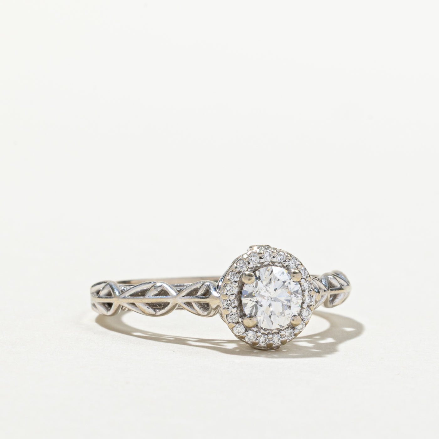 Diamond Halo Engagement Ring | 0.63ctw | SZ 7.5