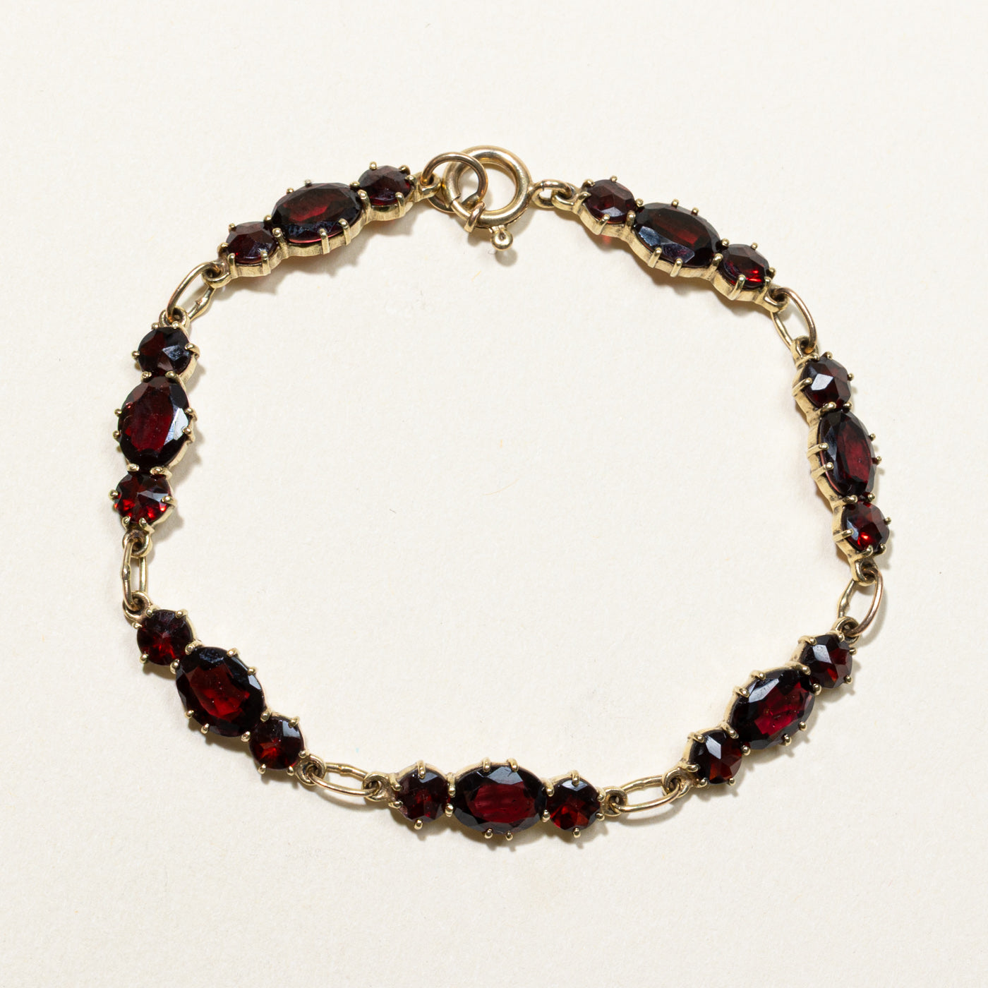 Mid Century Bohemian Cut Garnet Bracelet | 14.00ctw | 7"