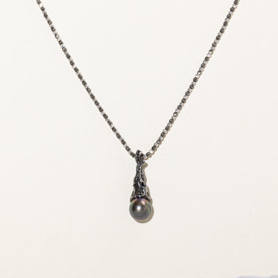18k Tahitian Black Pearl & Black Diamond Beaded Necklace | 0.12ctw | 9.50mm | 17.5