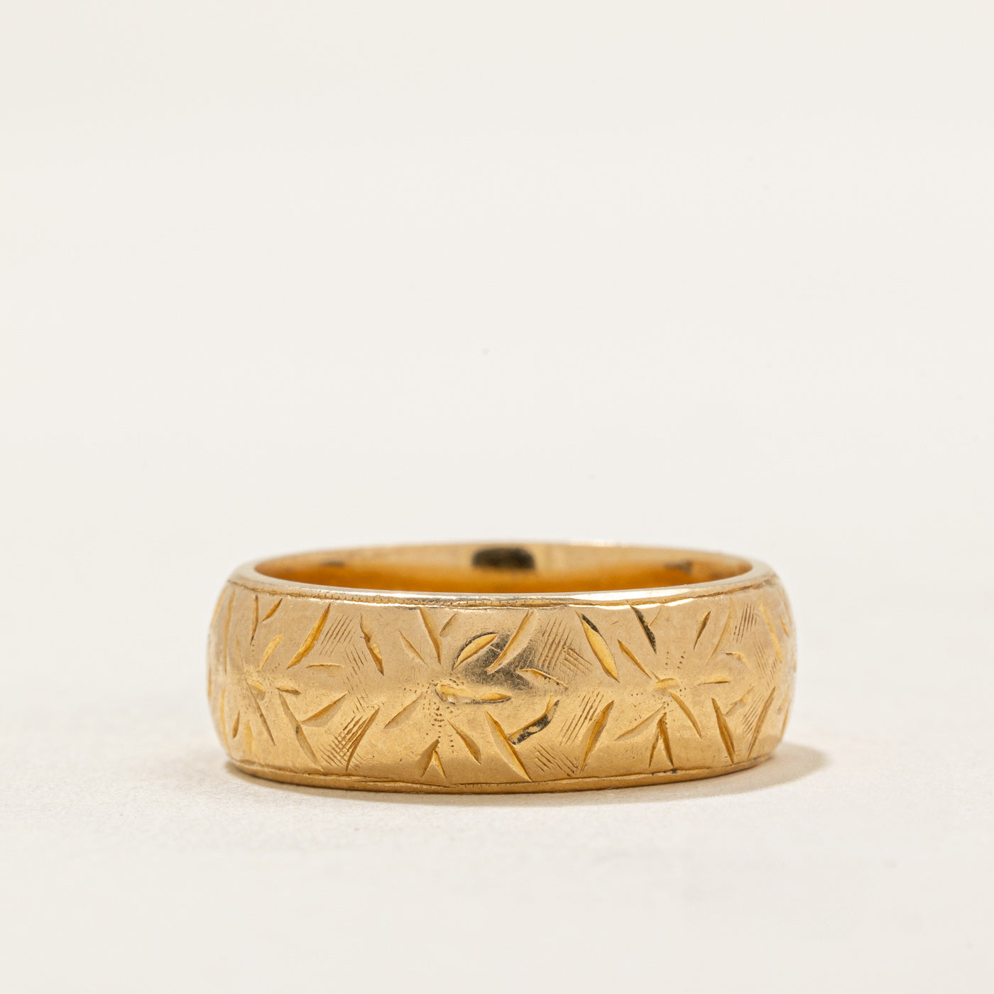 1964 Birmingham 18k Yellow Gold Floral Band | 5.90mm | SZ