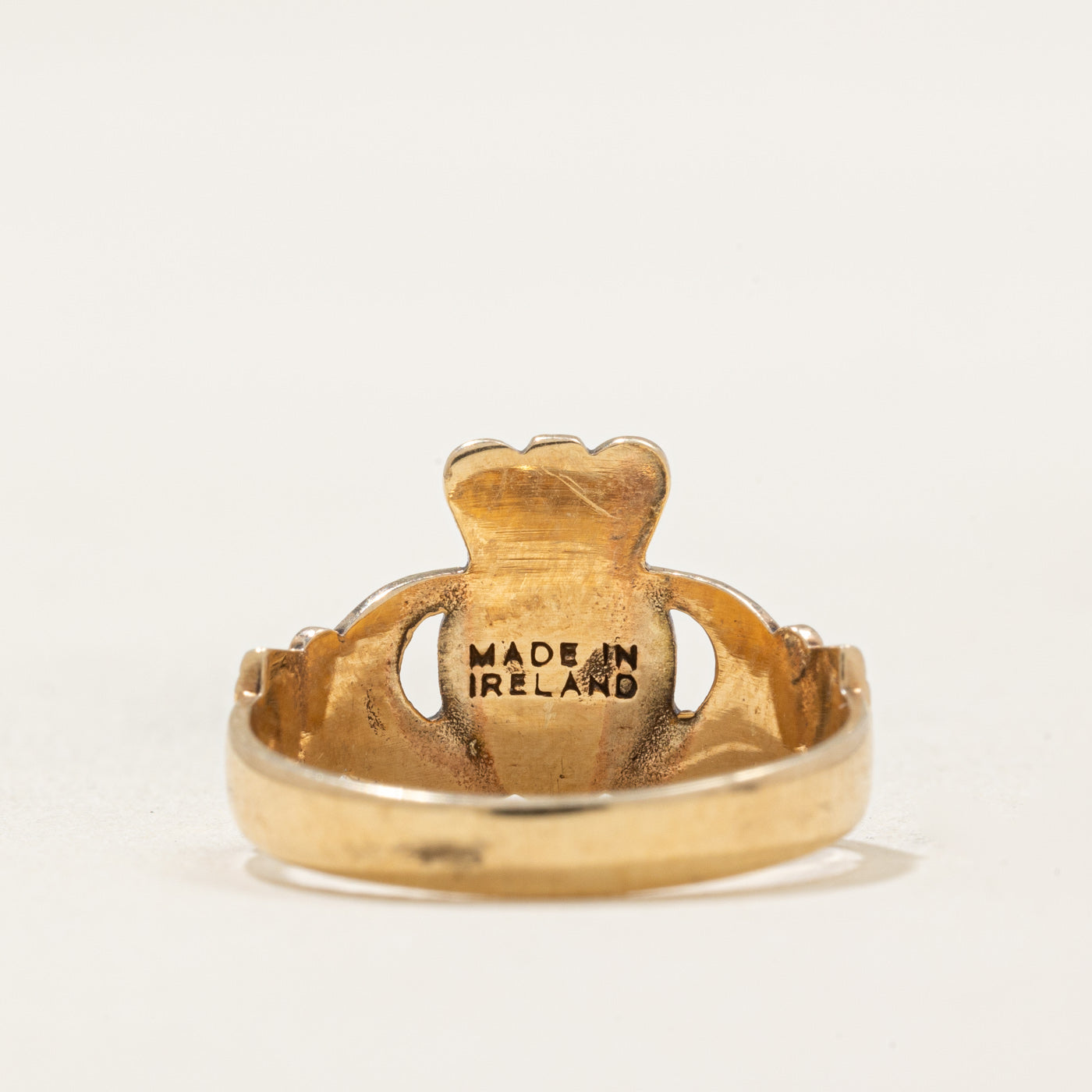 Dublin 9k Yellow Gold Claddagh Ring | SZ 3.5