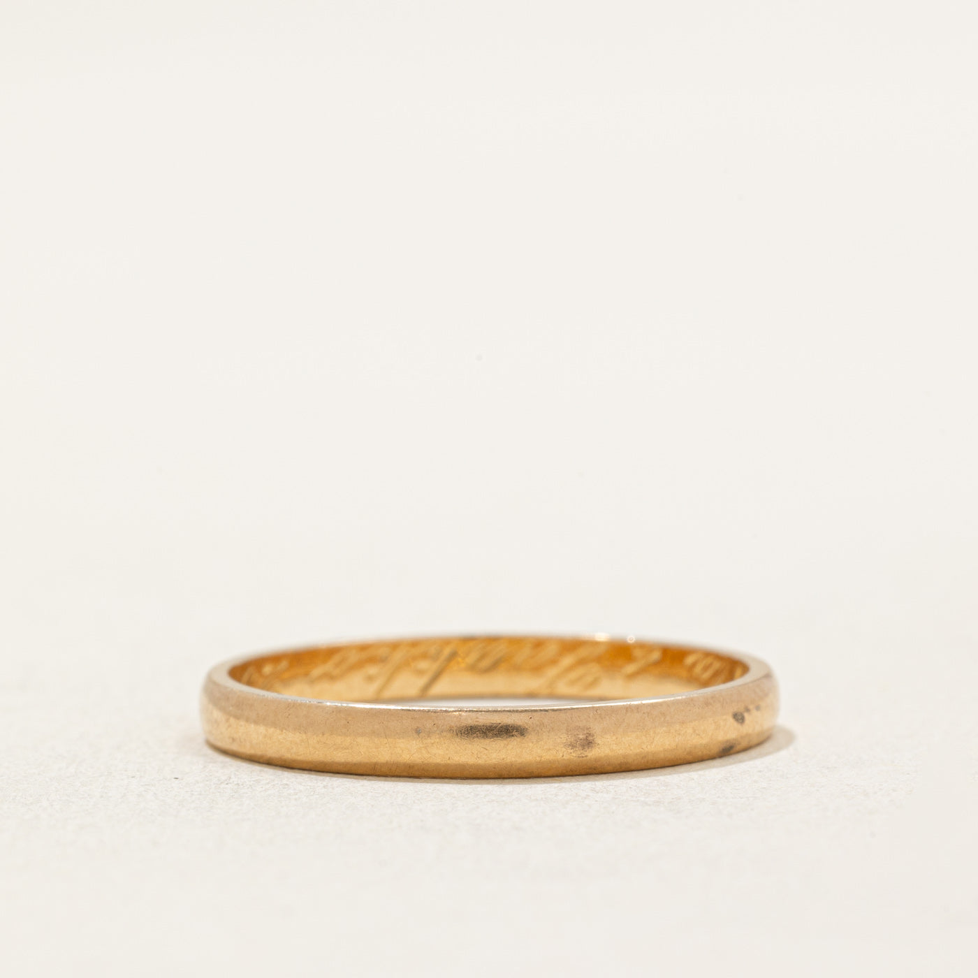 Alliance finlandaise en or jaune 18 carats de 1949 | 2,30 mm | Taille 8