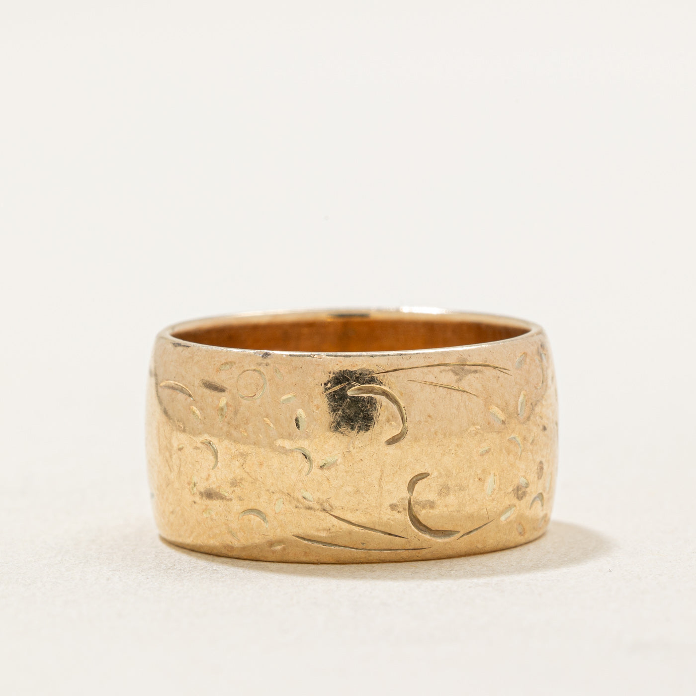 10K Yellow Gold Cigar Band | 9.85mm | SZ 6.75