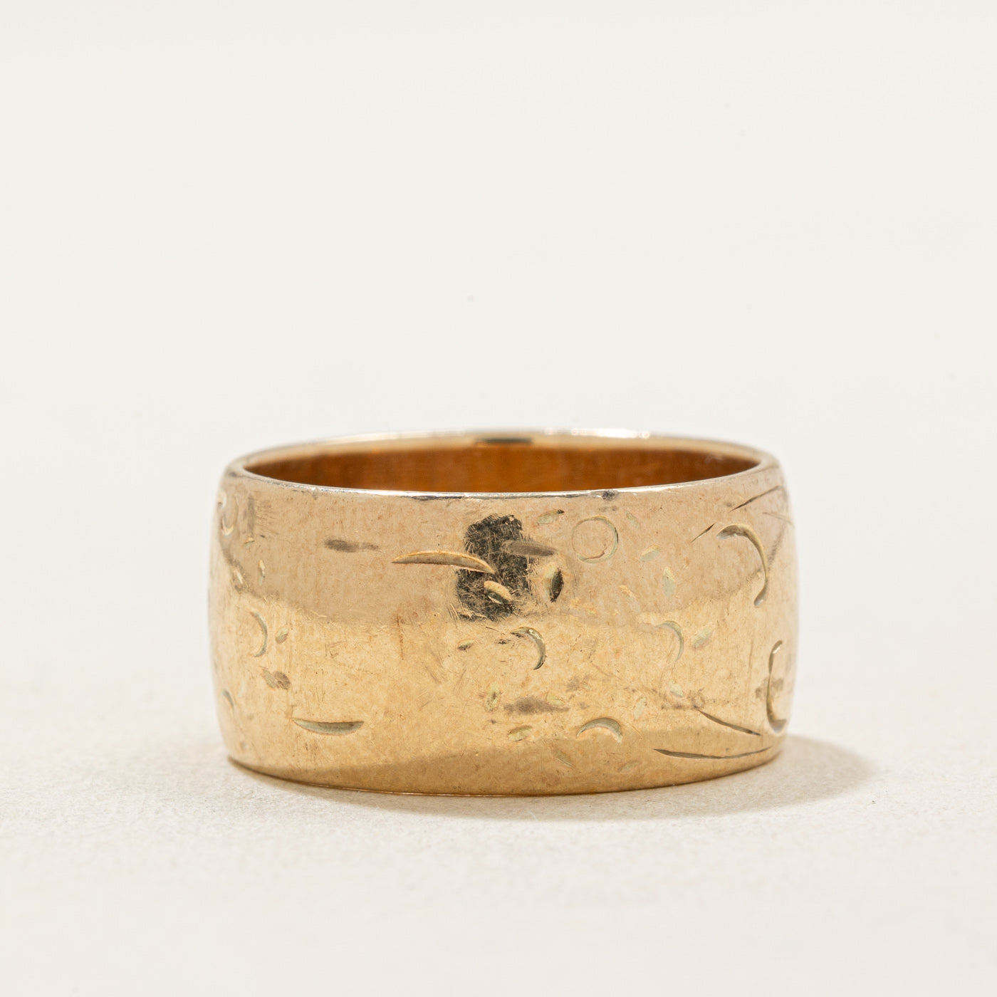 10K Yellow Gold Cigar Band | 9.85mm | SZ 6.75