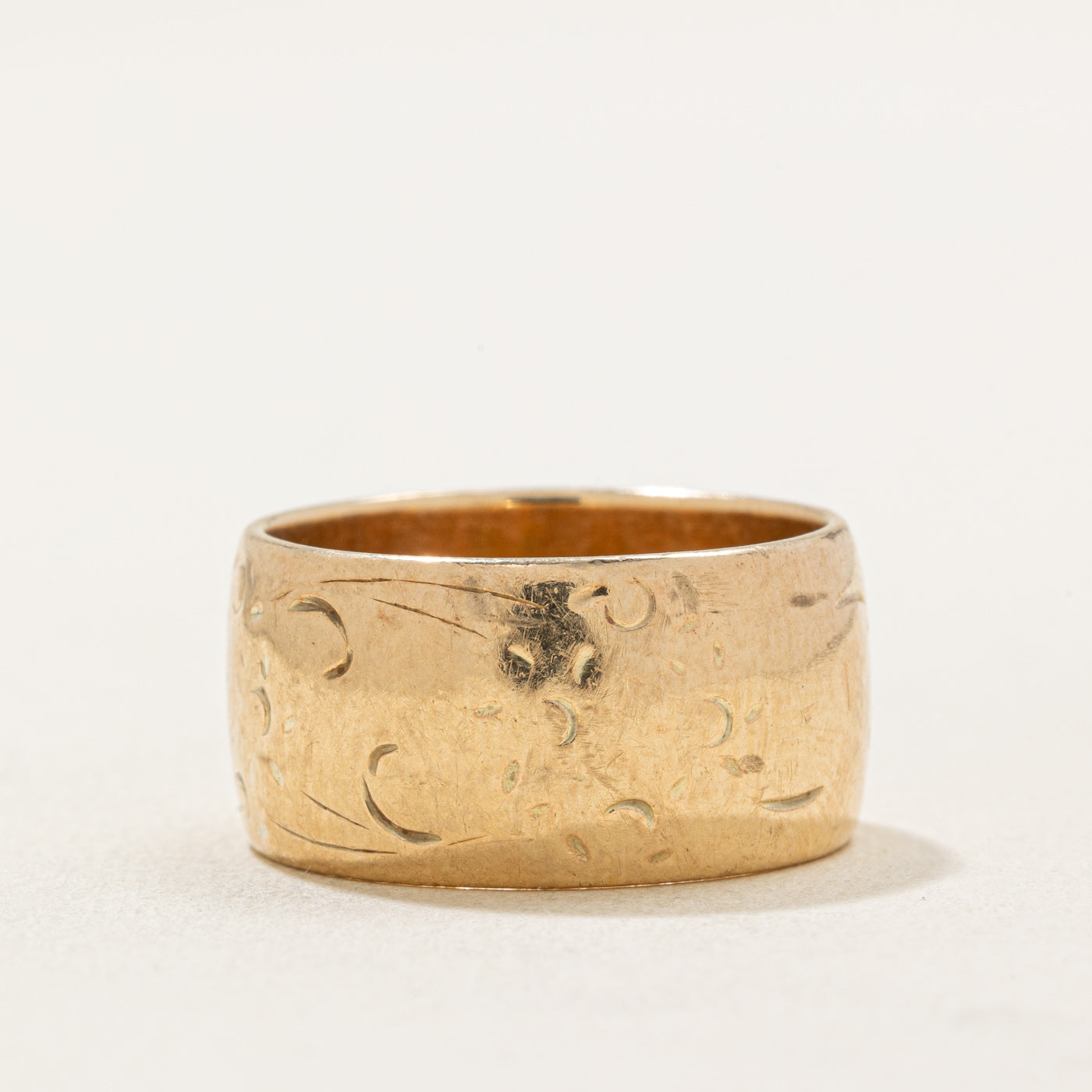 10K Yellow Gold Cigar Band | 9.85mm | SZ 6.75